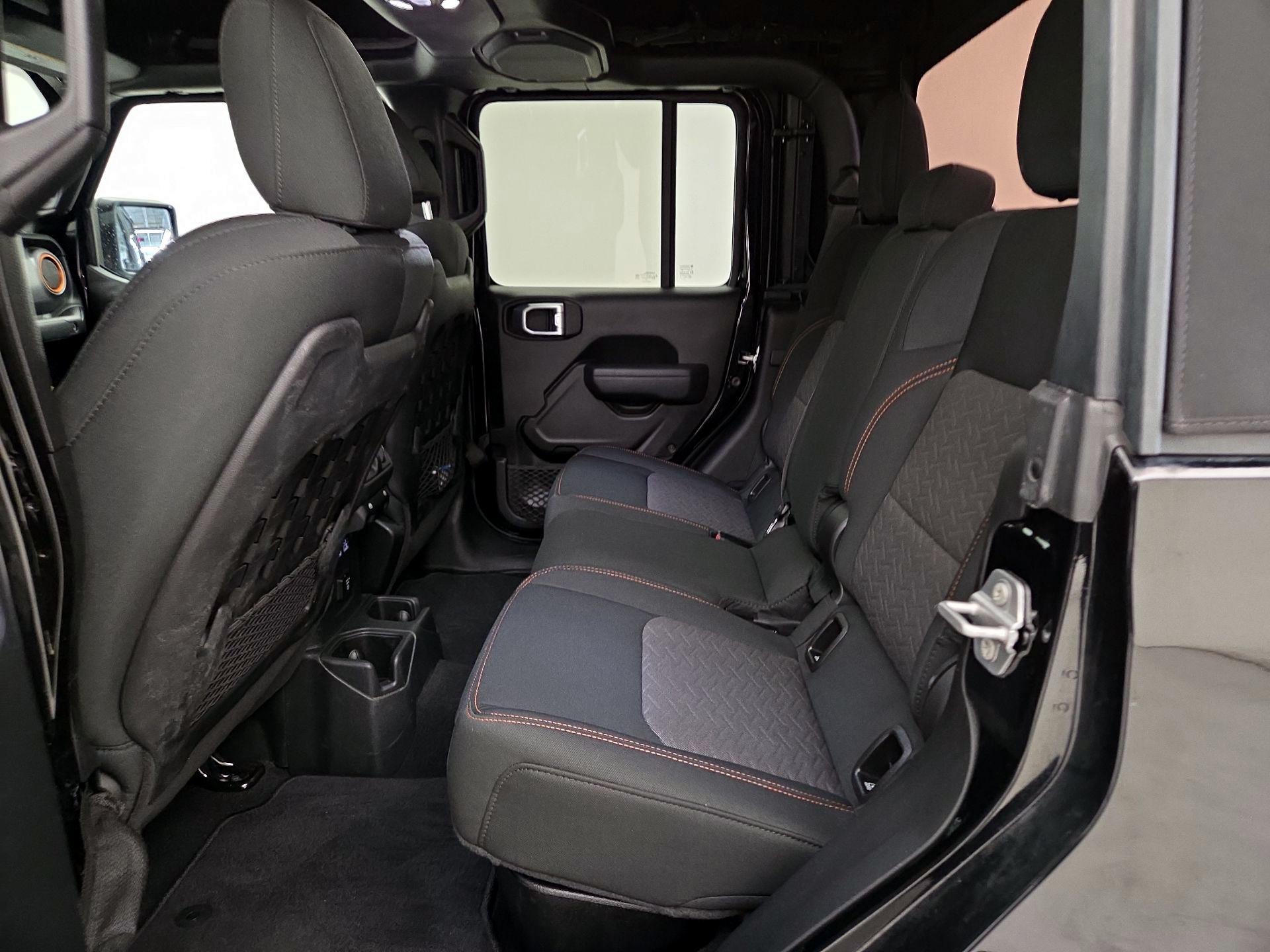 Thumbnail: 2022 Jeep Gladiator - 19