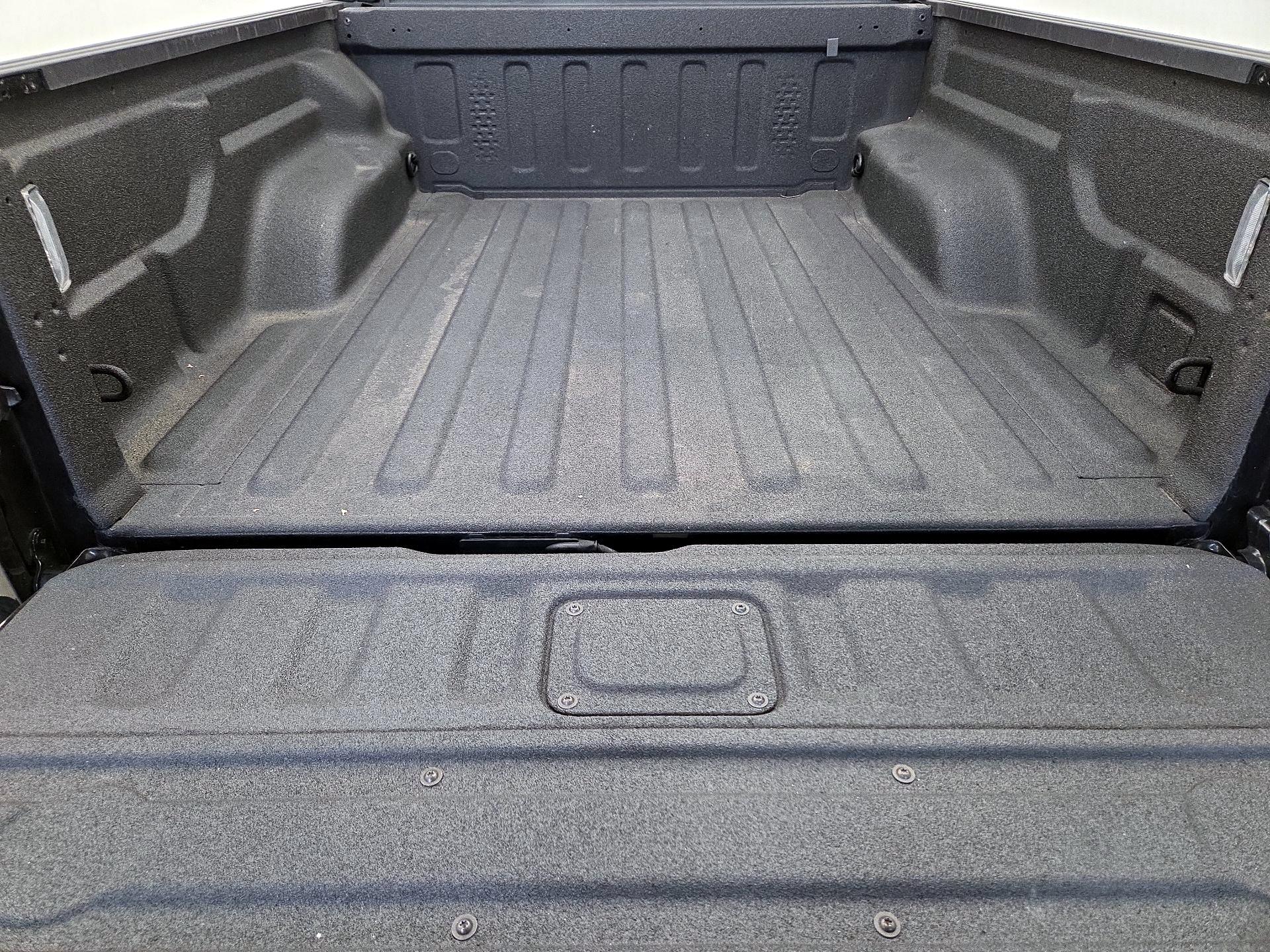 Thumbnail: 2022 Jeep Gladiator - 20