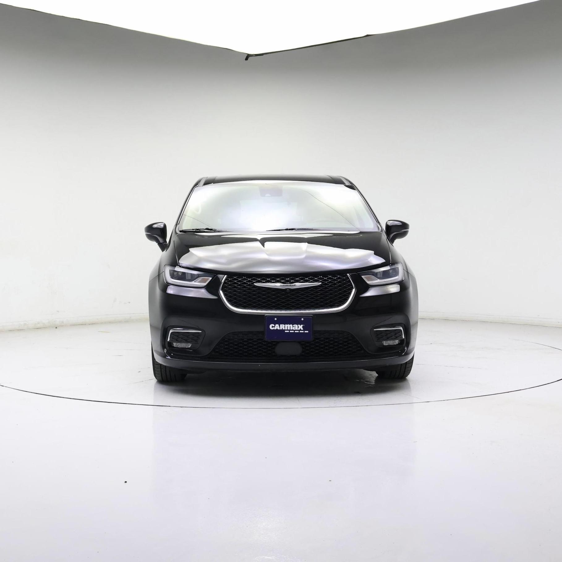 Thumbnail: 2023 Chrysler Pacifica - 5