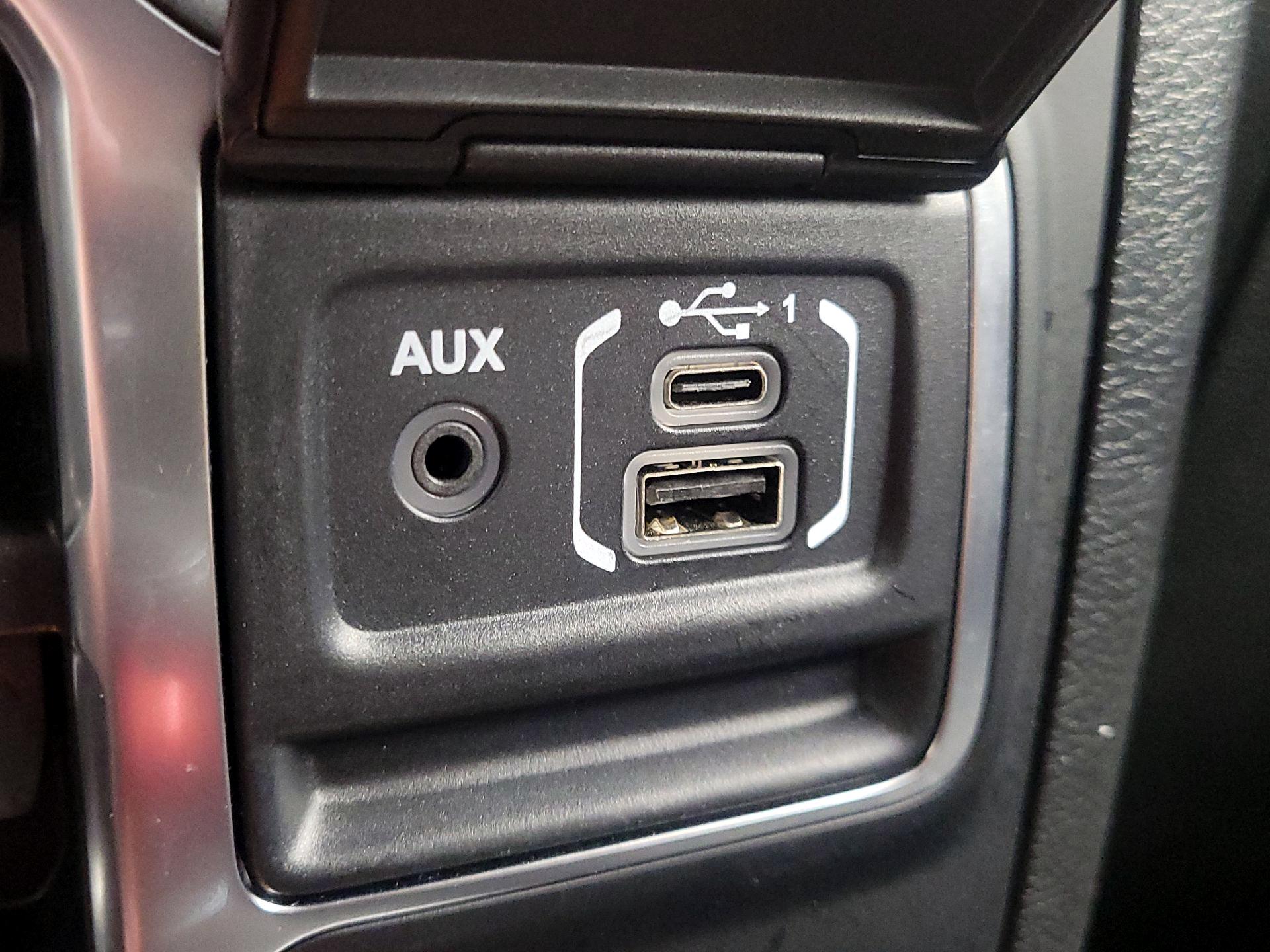 Thumbnail: 2023 Jeep Wrangler - 19