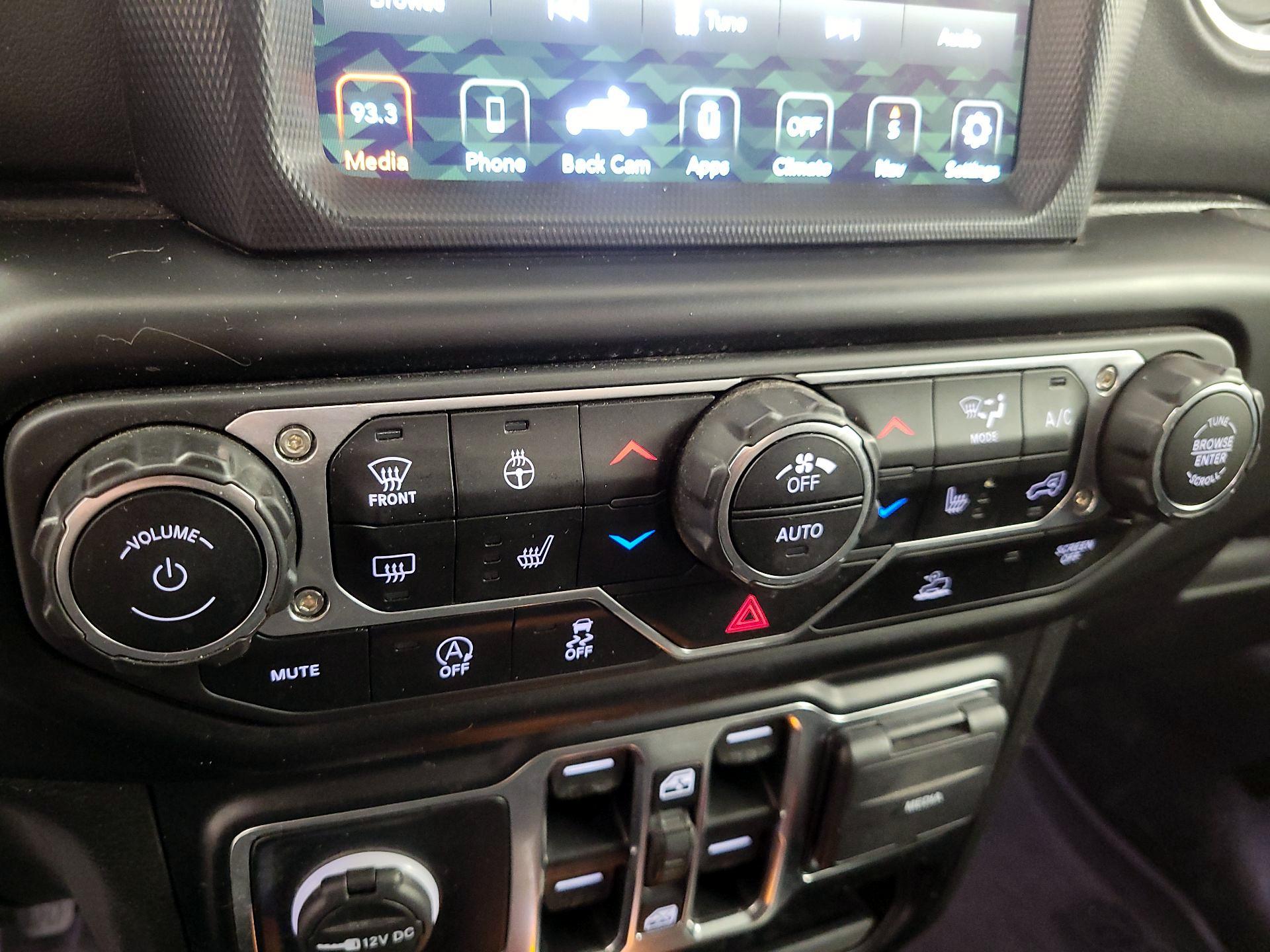 Thumbnail: 2022 Jeep Gladiator - 17