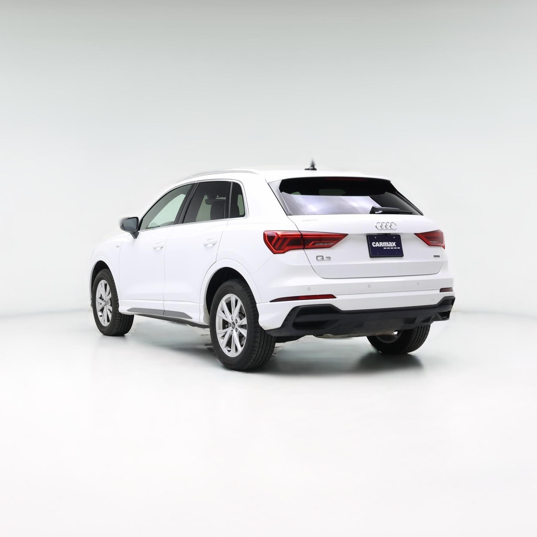 Thumbnail: 2025 Audi Q3 - 1
