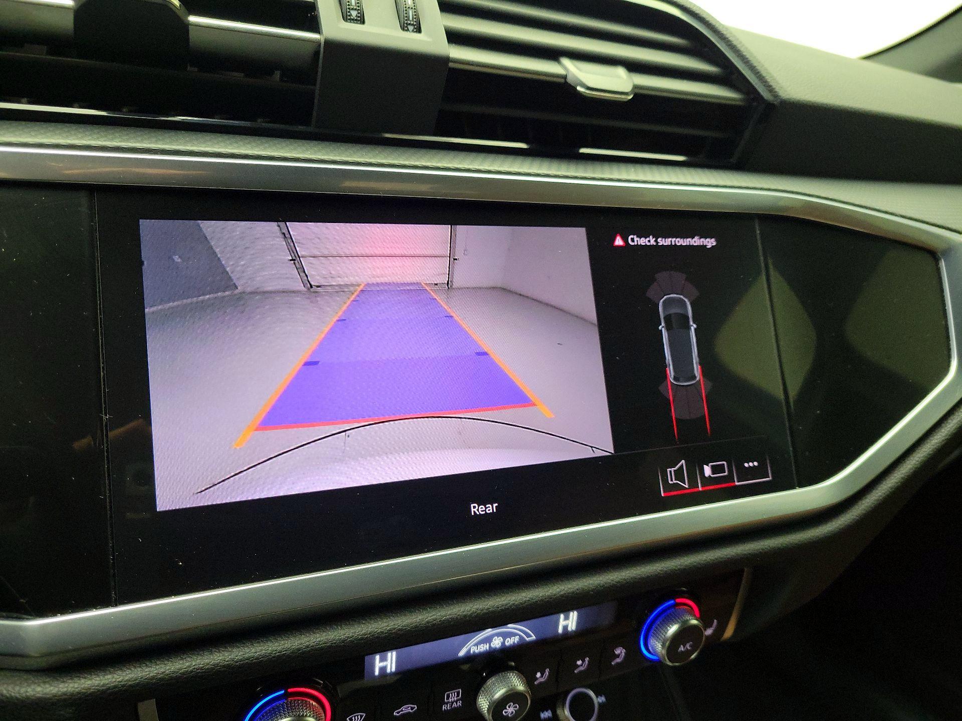 Thumbnail: 2025 Audi Q3 - 13