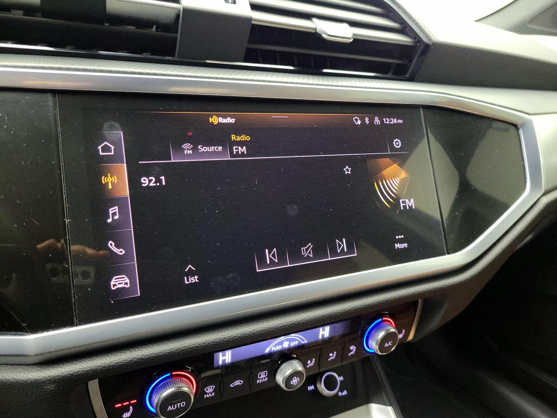 Thumbnail: 2025 Audi Q3 - 14