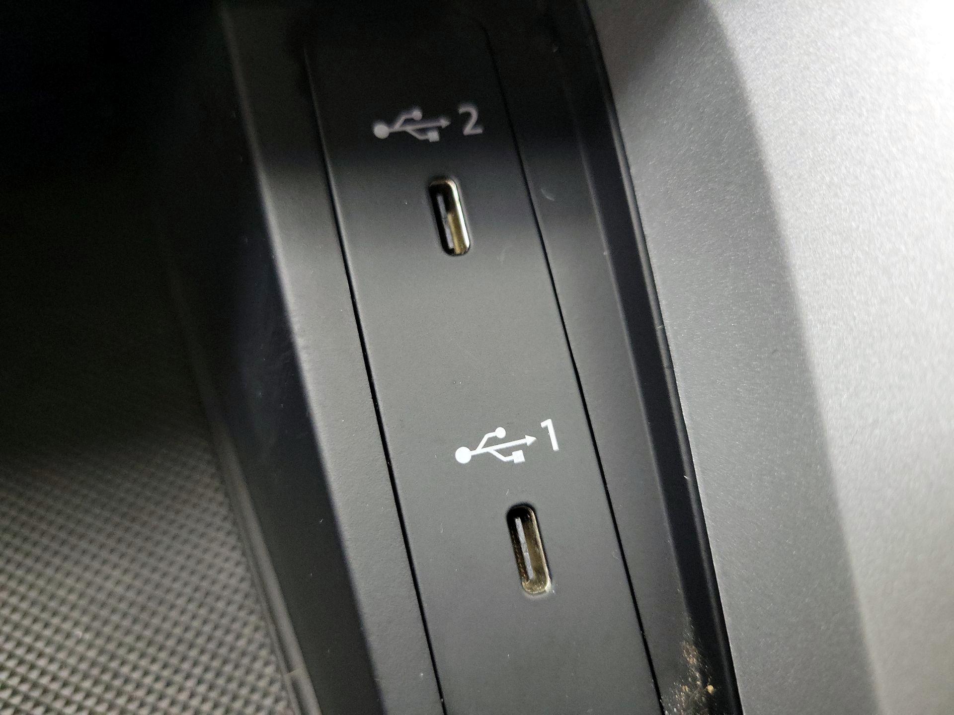 Thumbnail: 2025 Audi Q3 - 17