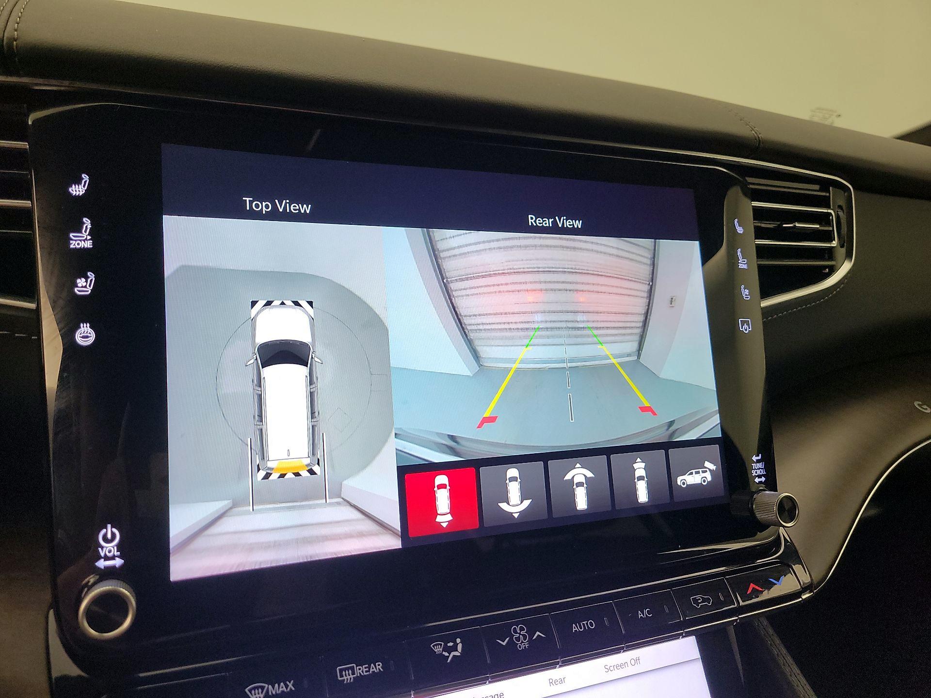 Thumbnail: 2024 Jeep Grand Wagoneer L - 15