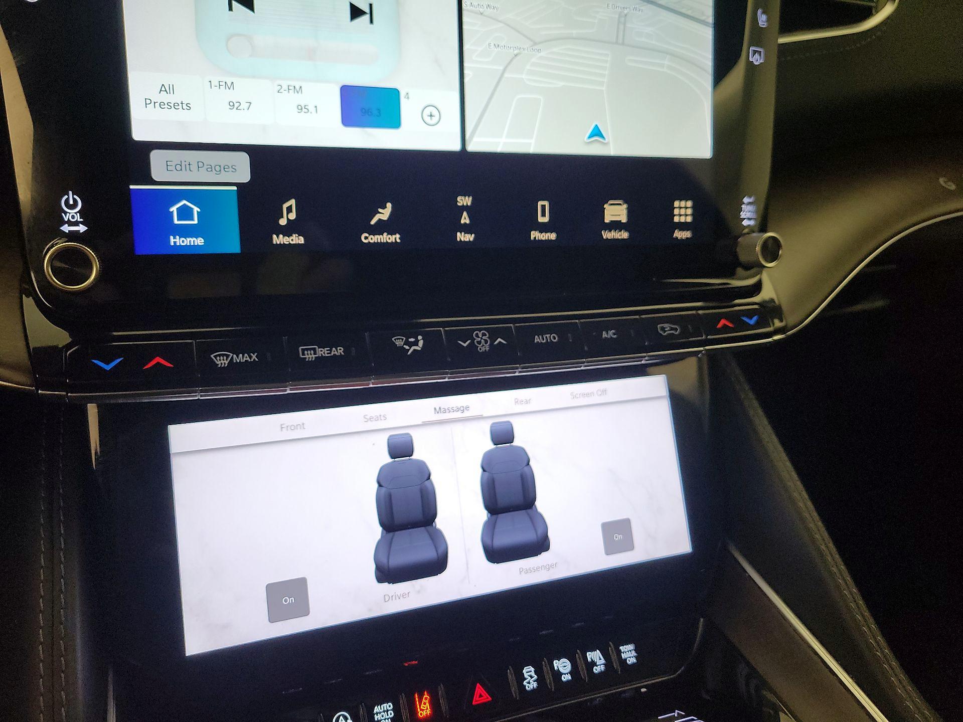 Thumbnail: 2024 Jeep Grand Wagoneer L - 17