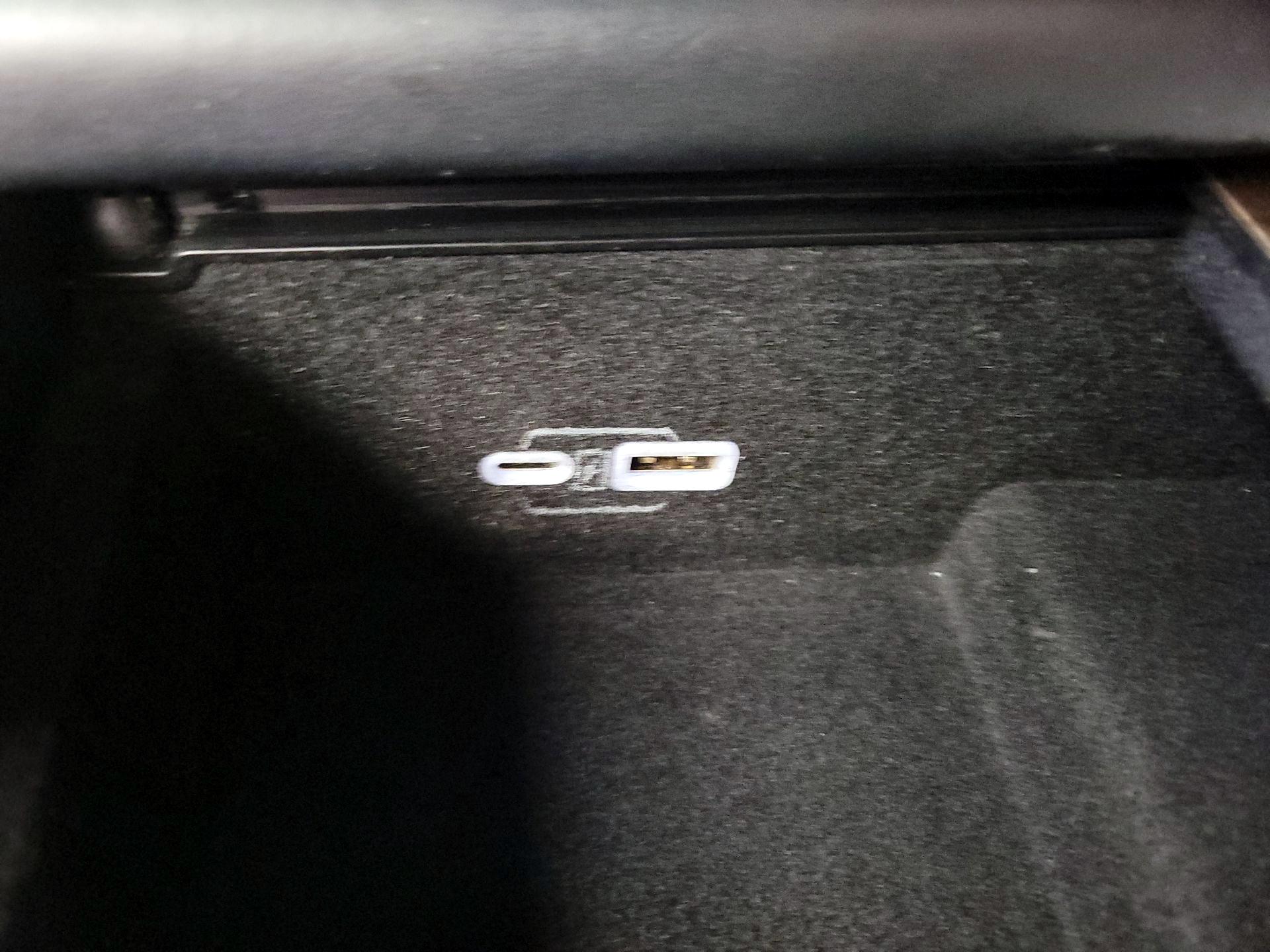 Thumbnail: 2024 Jeep Grand Wagoneer L - 19