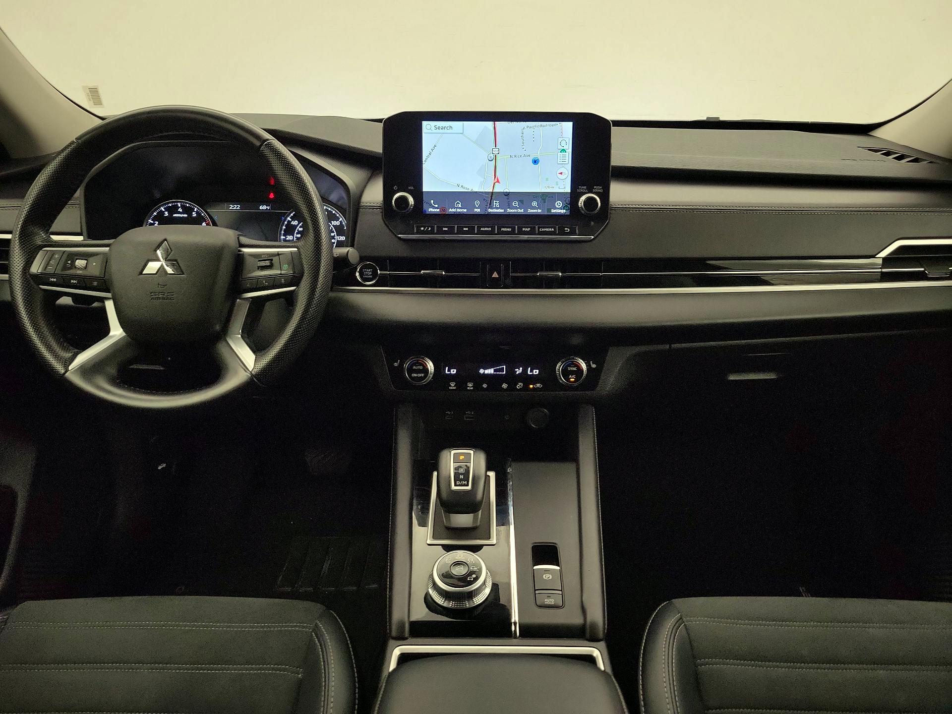 Thumbnail: 2024 Mitsubishi Outlander - 9