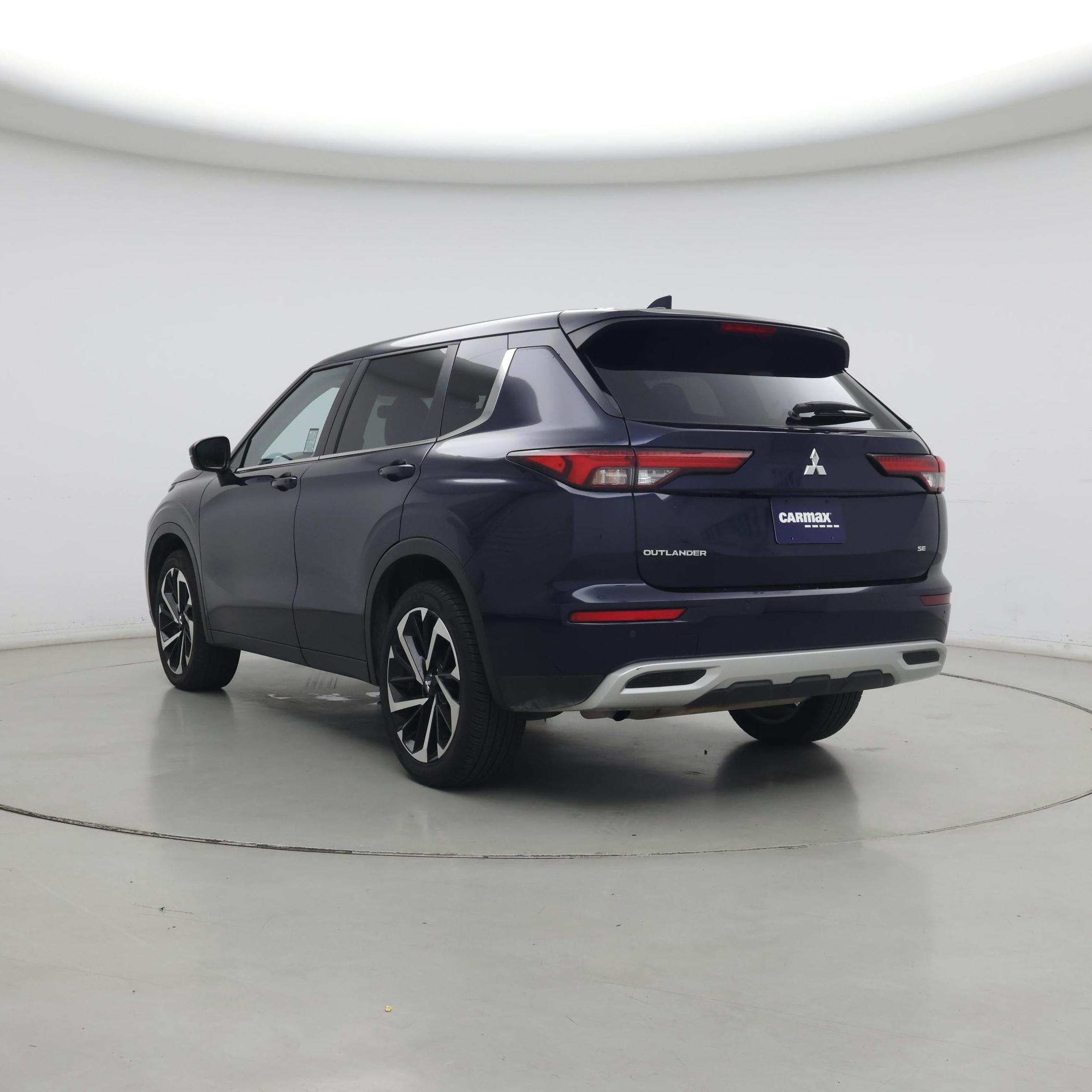 Thumbnail: 2024 Mitsubishi Outlander - 2