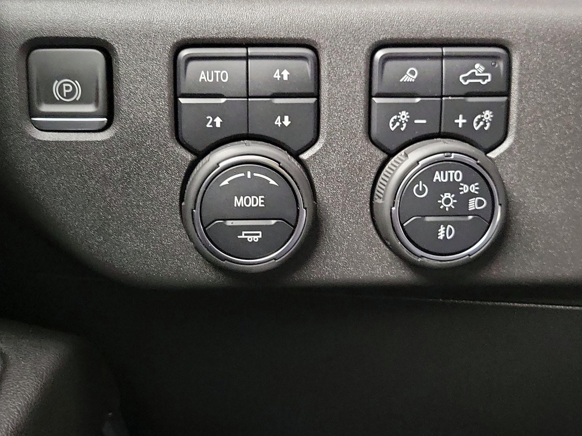 Thumbnail: 2022 Chevrolet Silverado 1500 - 13