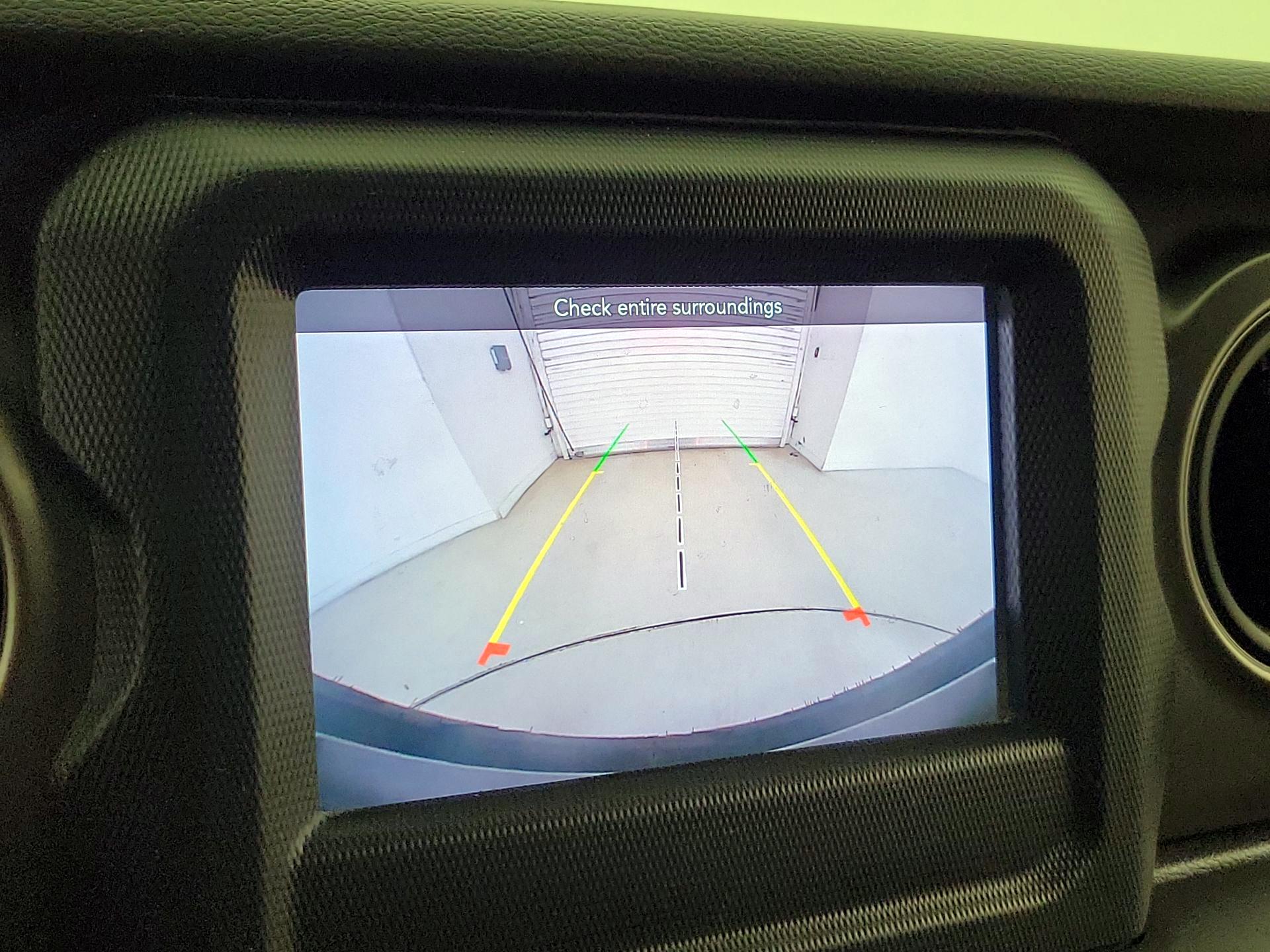 Thumbnail: 2021 Jeep Wrangler - 14