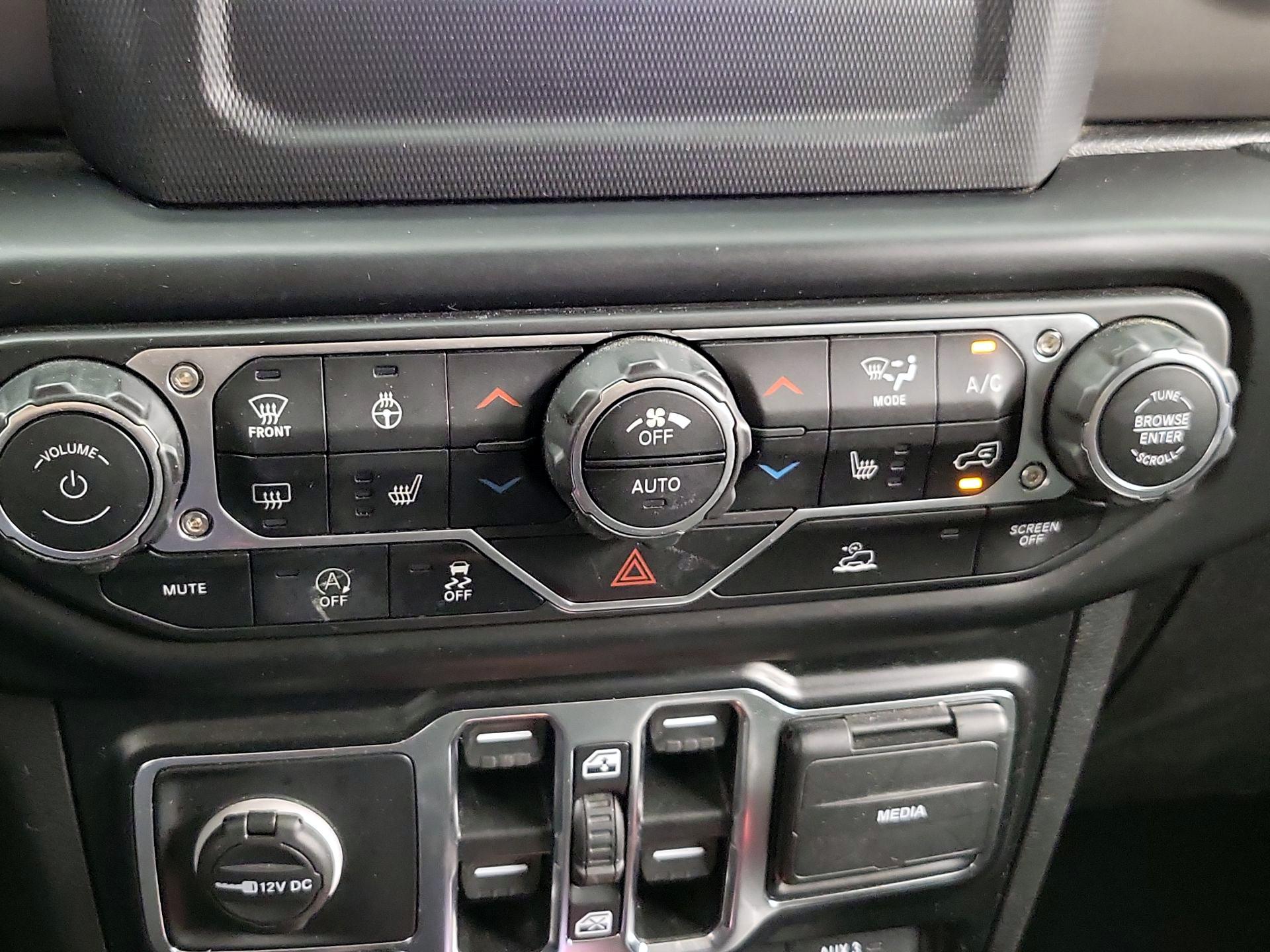 Thumbnail: 2021 Jeep Wrangler - 16