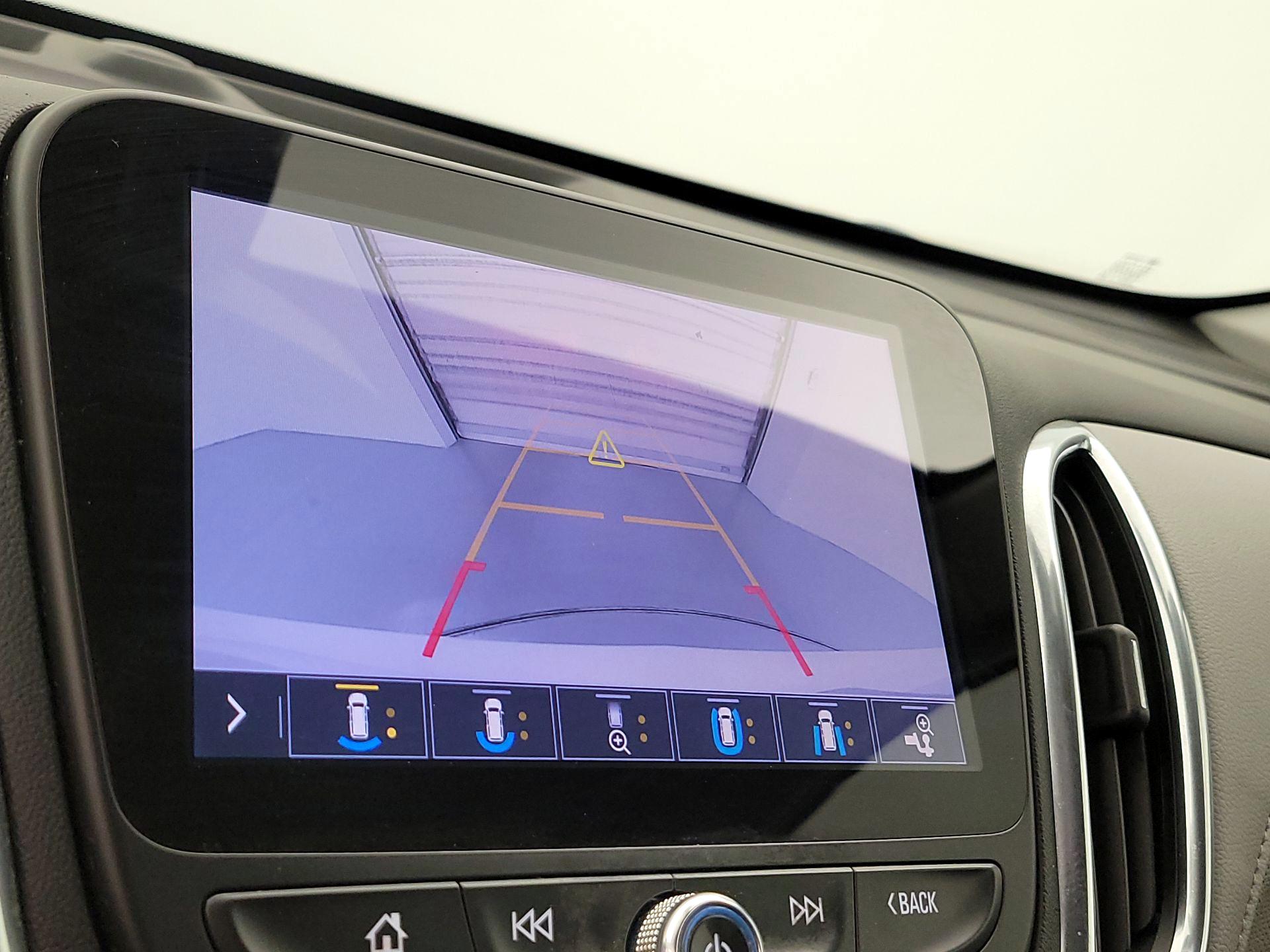 Thumbnail: 2021 Chevrolet Equinox - 14