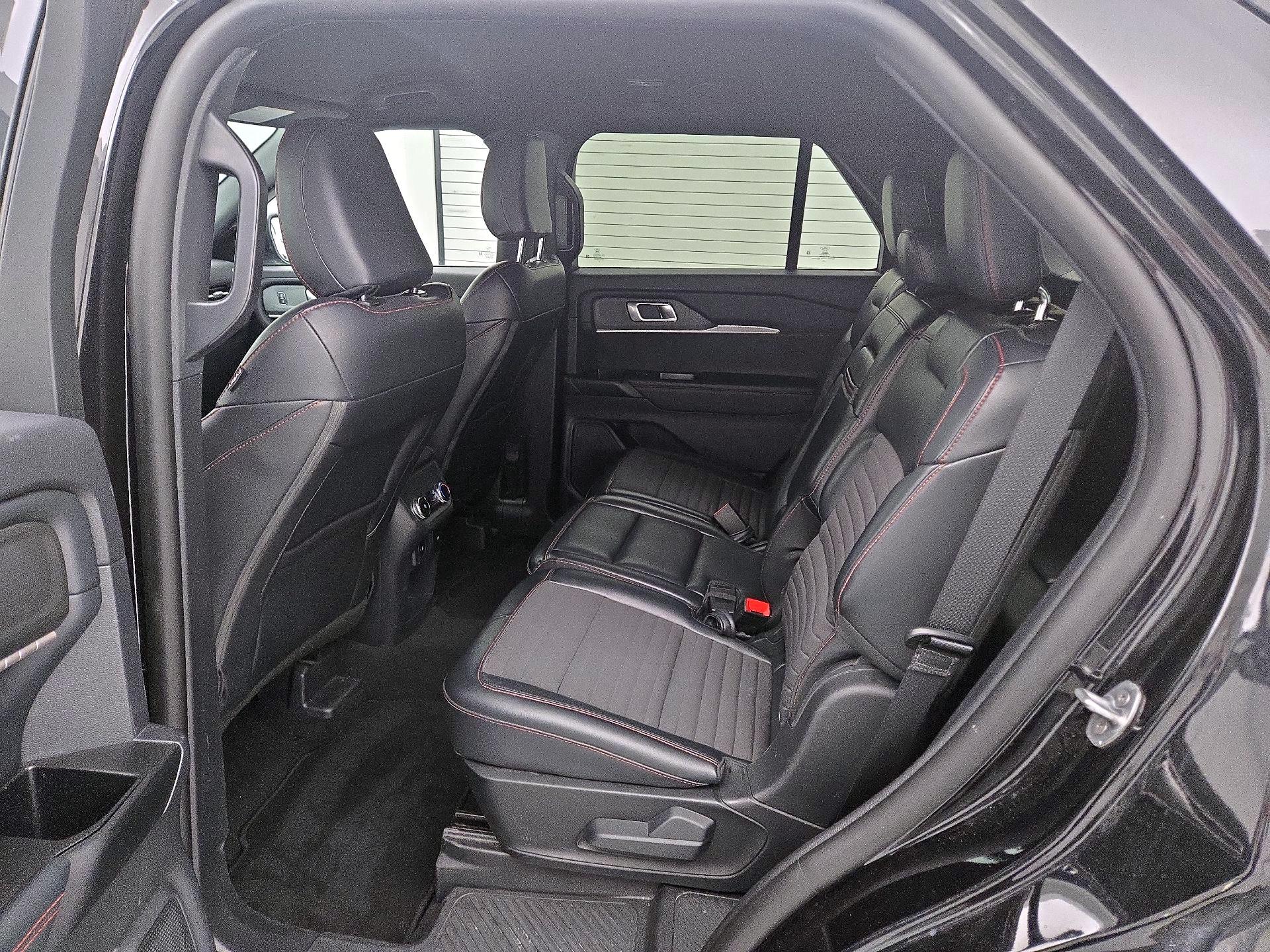 Thumbnail: 2025 Ford Explorer - 20