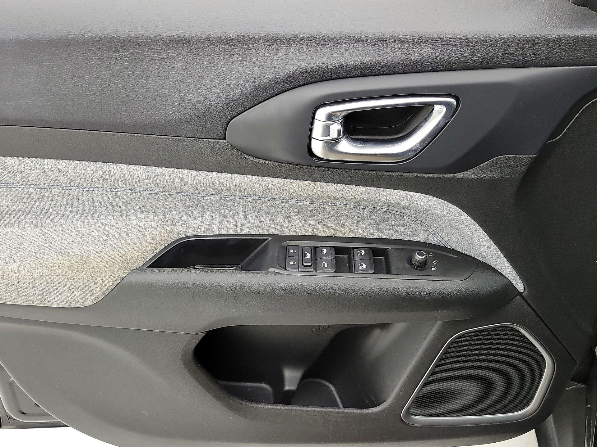 Thumbnail: 2022 Jeep Compass - 12