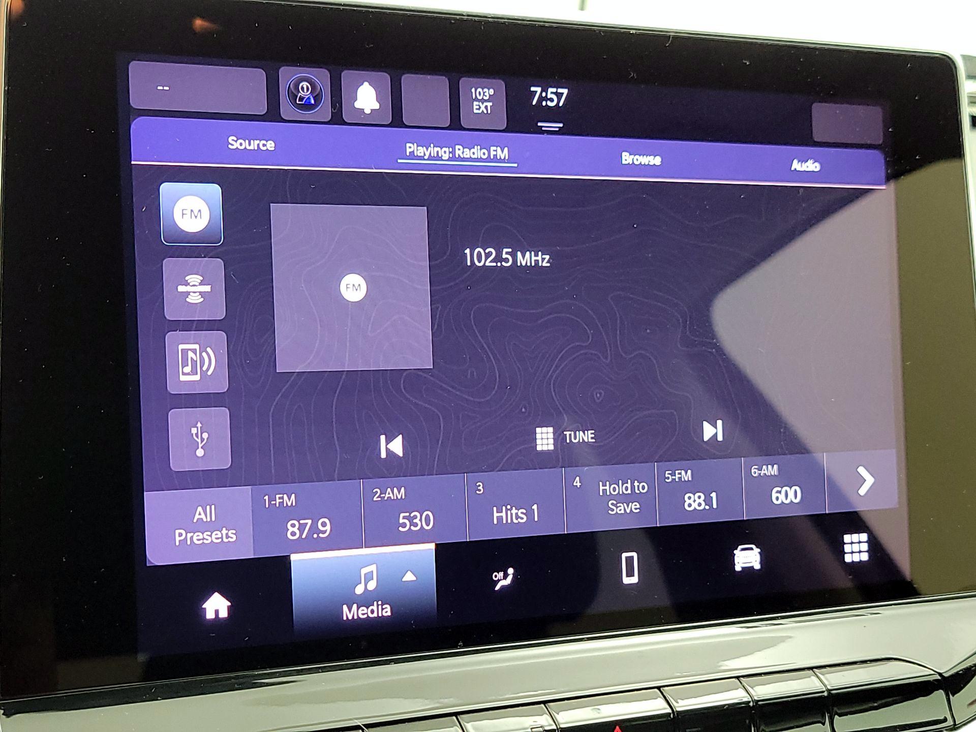 Thumbnail: 2022 Jeep Compass - 15