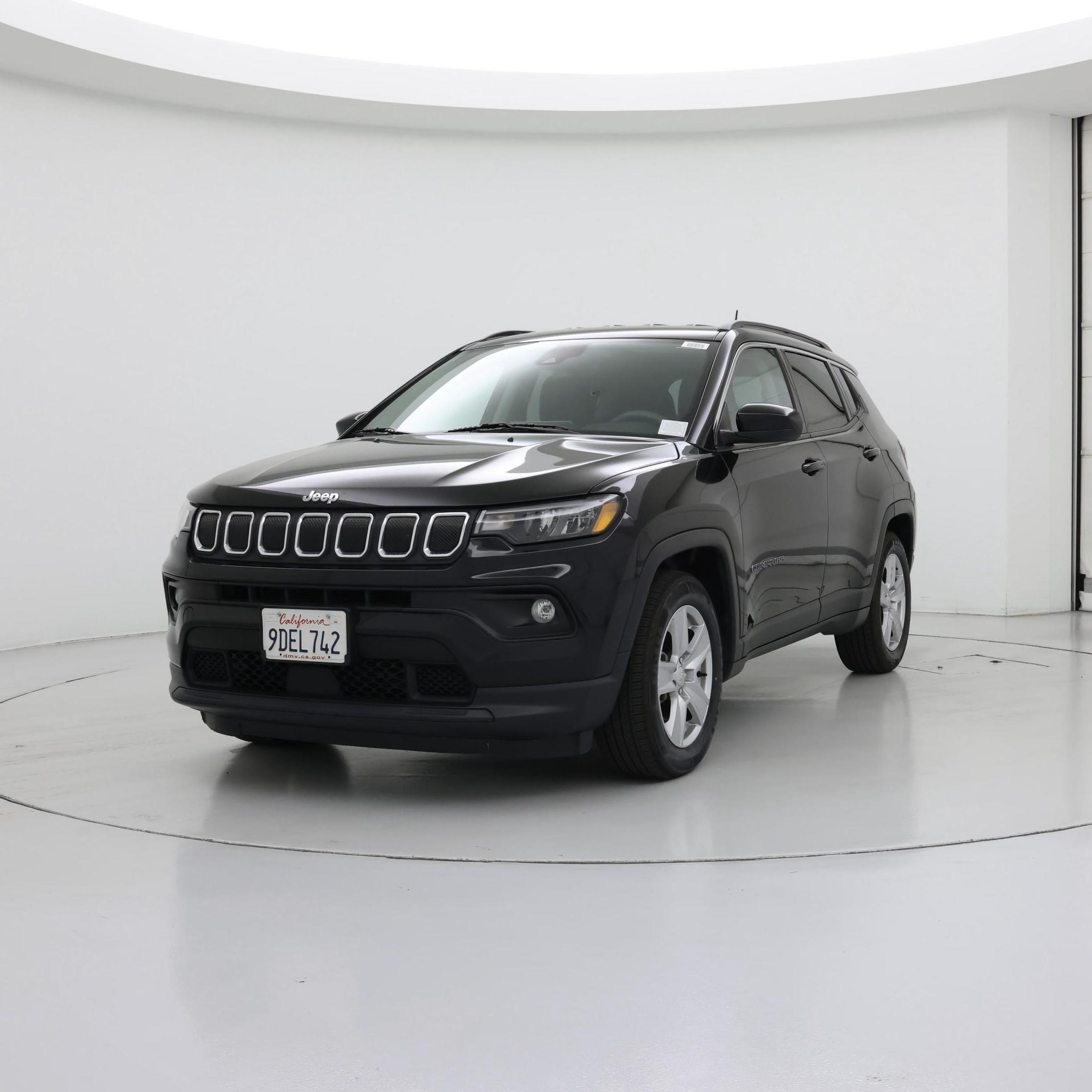 Thumbnail: 2022 Jeep Compass - 4