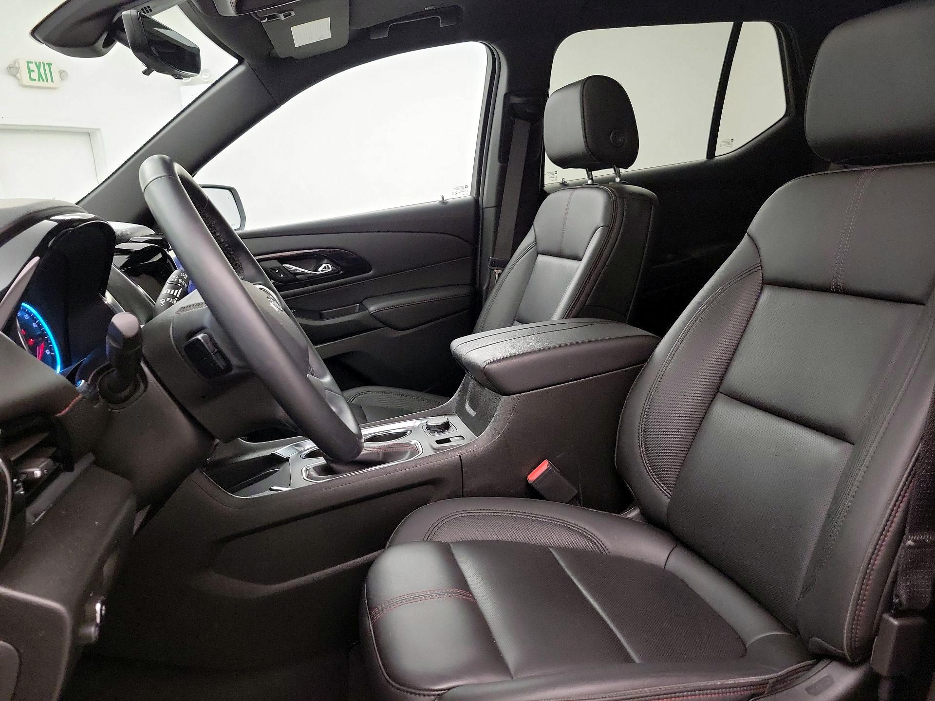 Thumbnail: 2023 Chevrolet Traverse - 11