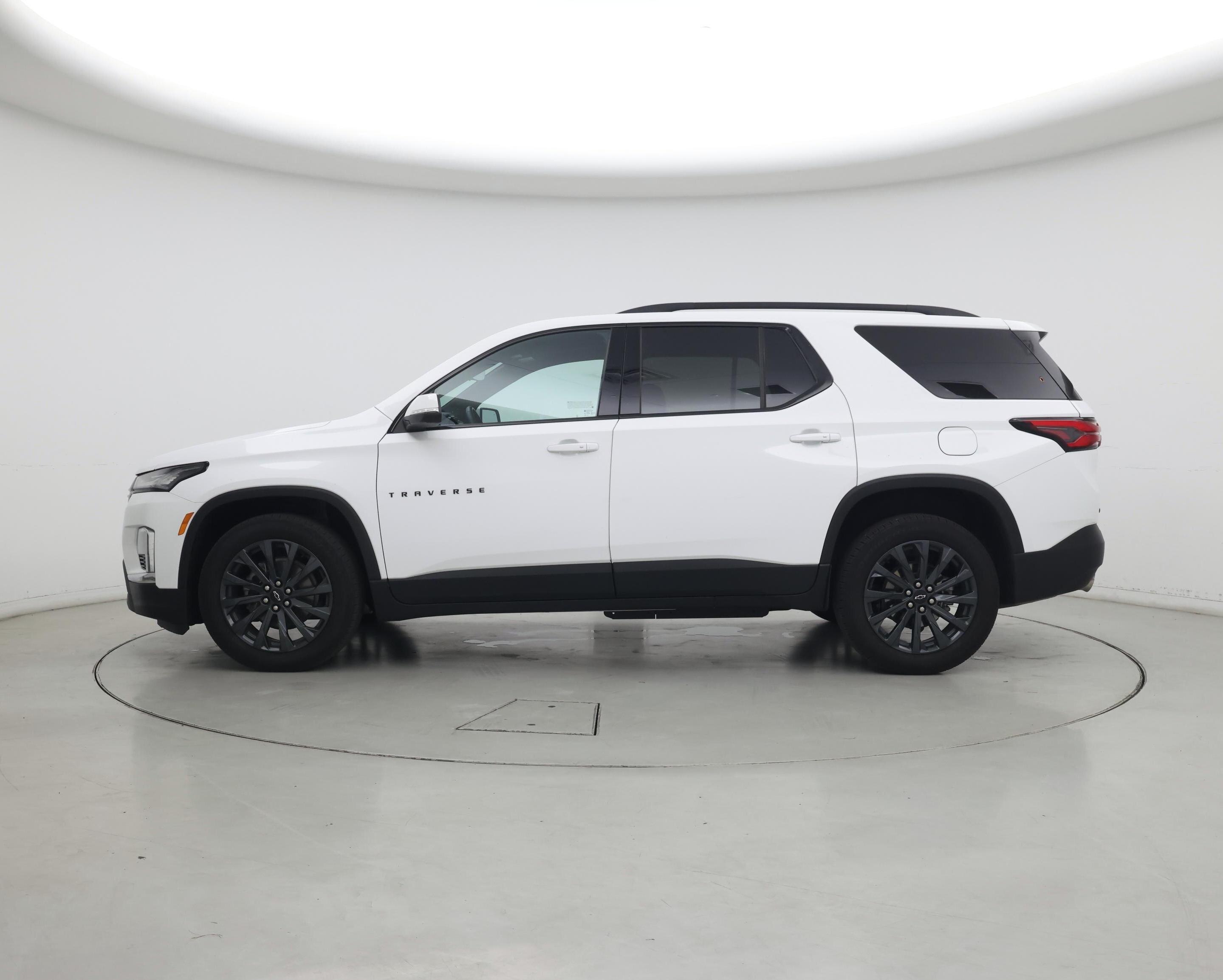 Thumbnail: 2023 Chevrolet Traverse - 3