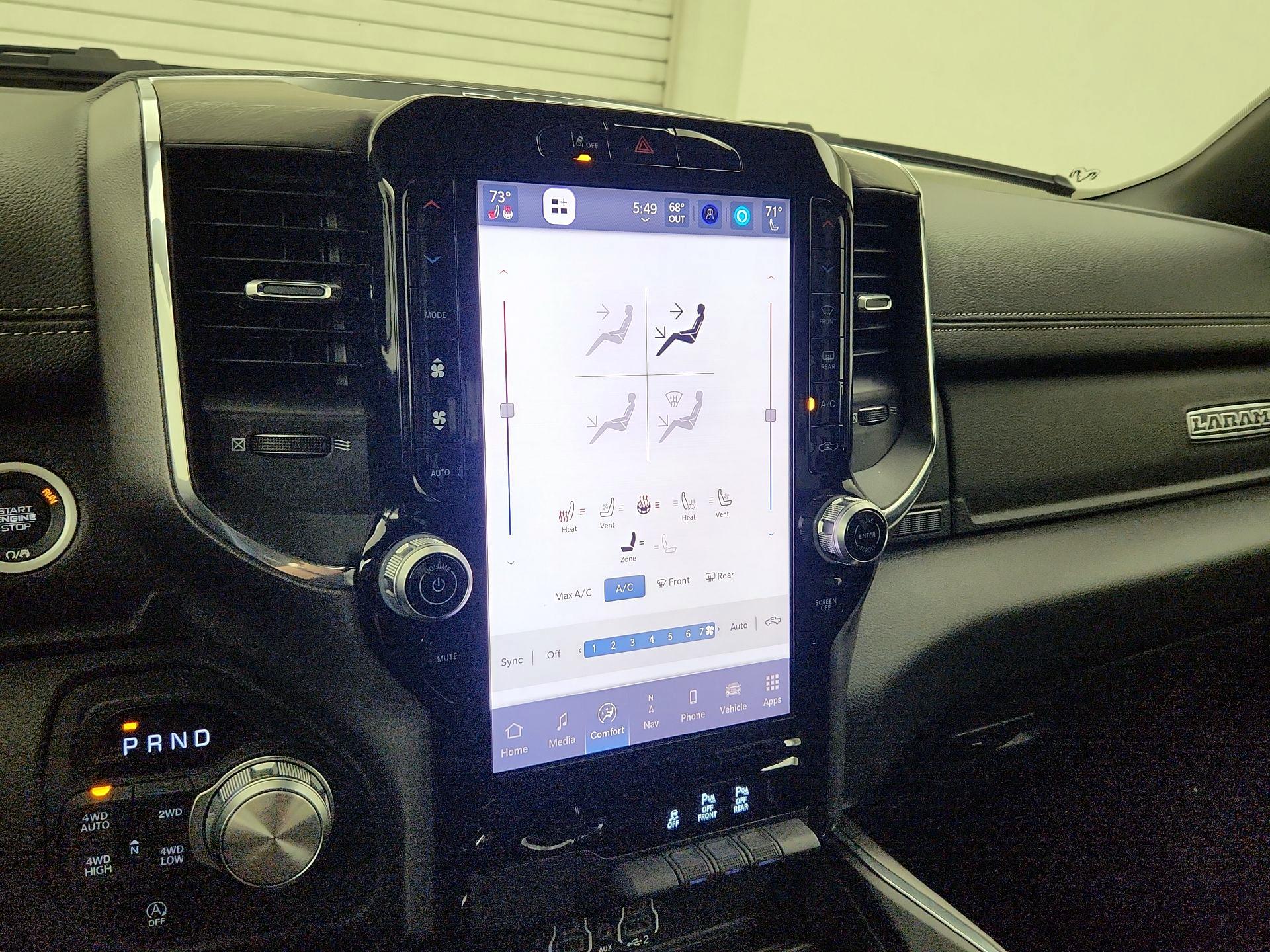 Thumbnail: 2025 RAM 1500 - 17