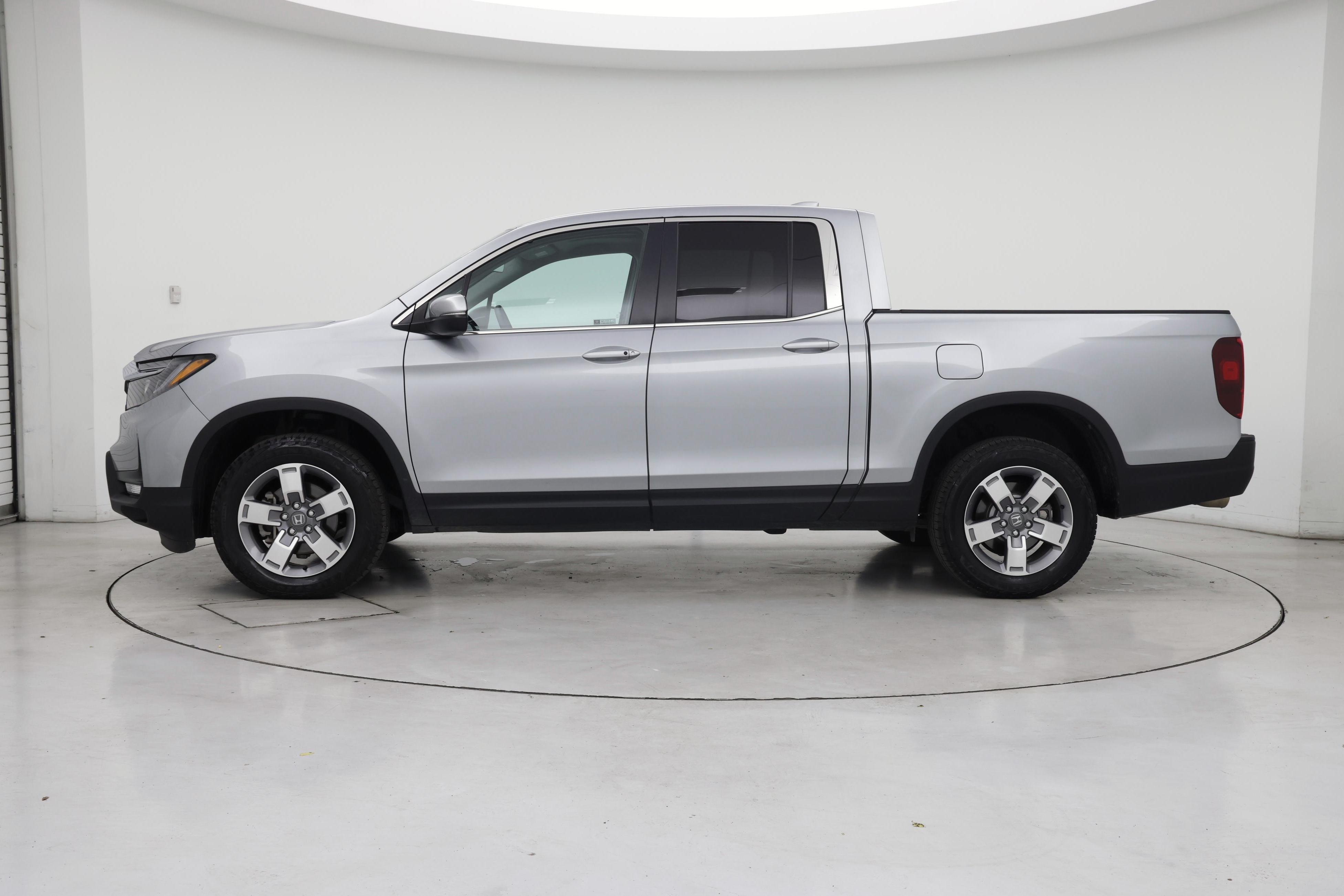 Thumbnail: 2025 Honda Ridgeline - 3