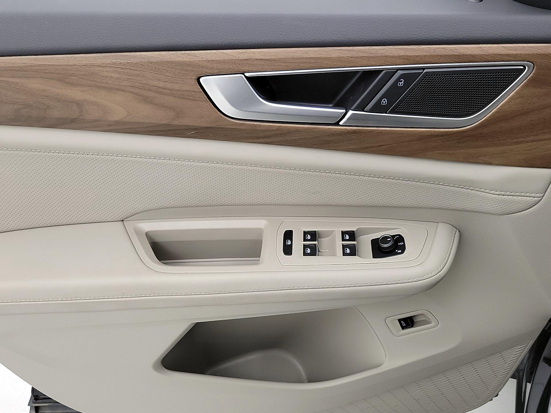 Thumbnail: 2025 Volkswagen Atlas - 12