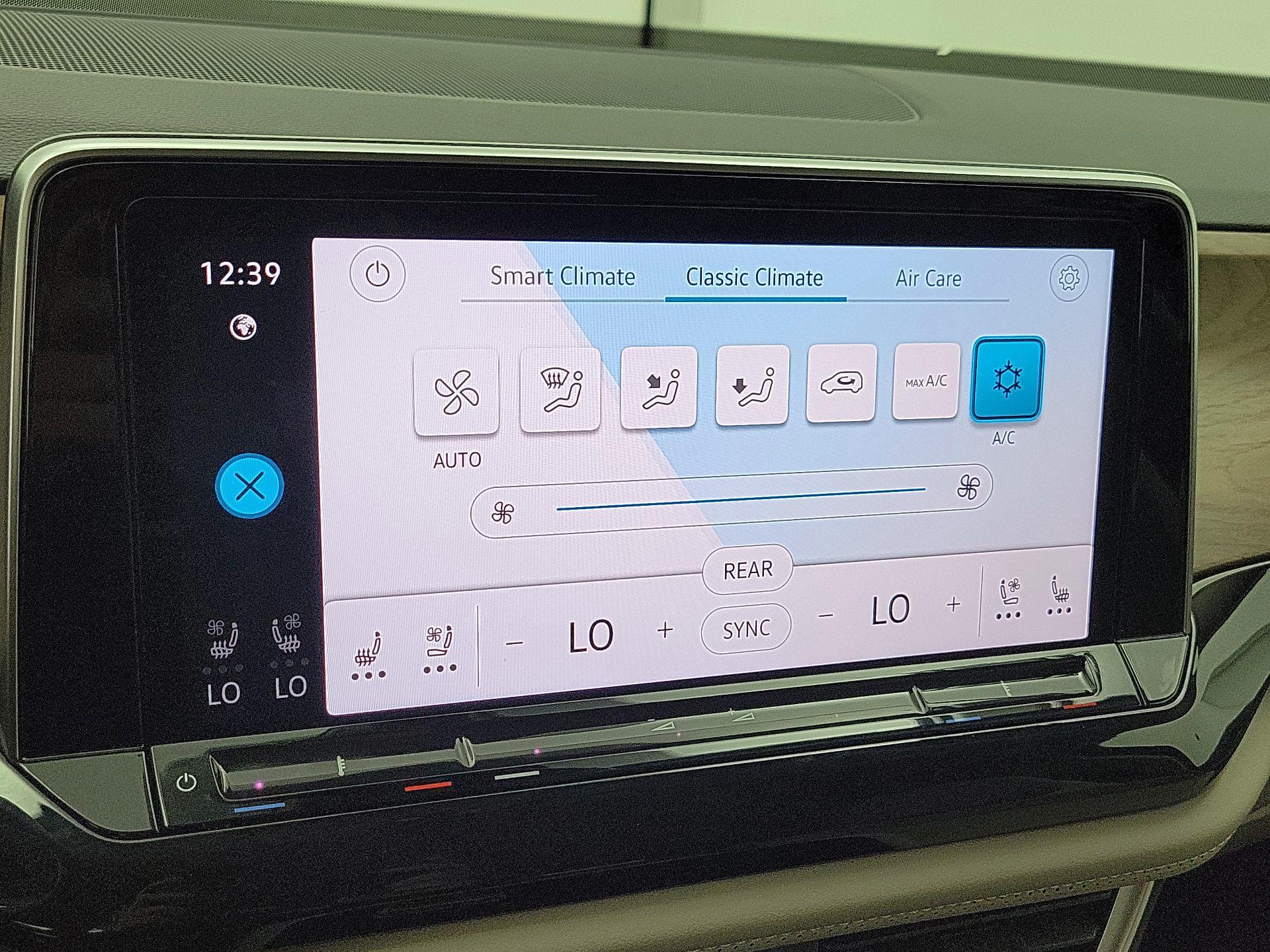 Thumbnail: 2025 Volkswagen Atlas - 16