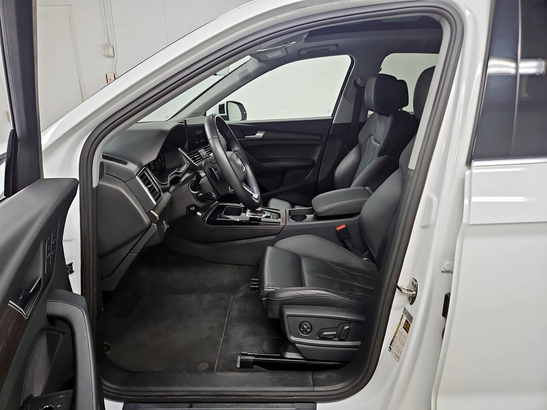 Thumbnail: 2024 Audi Q5 - 11