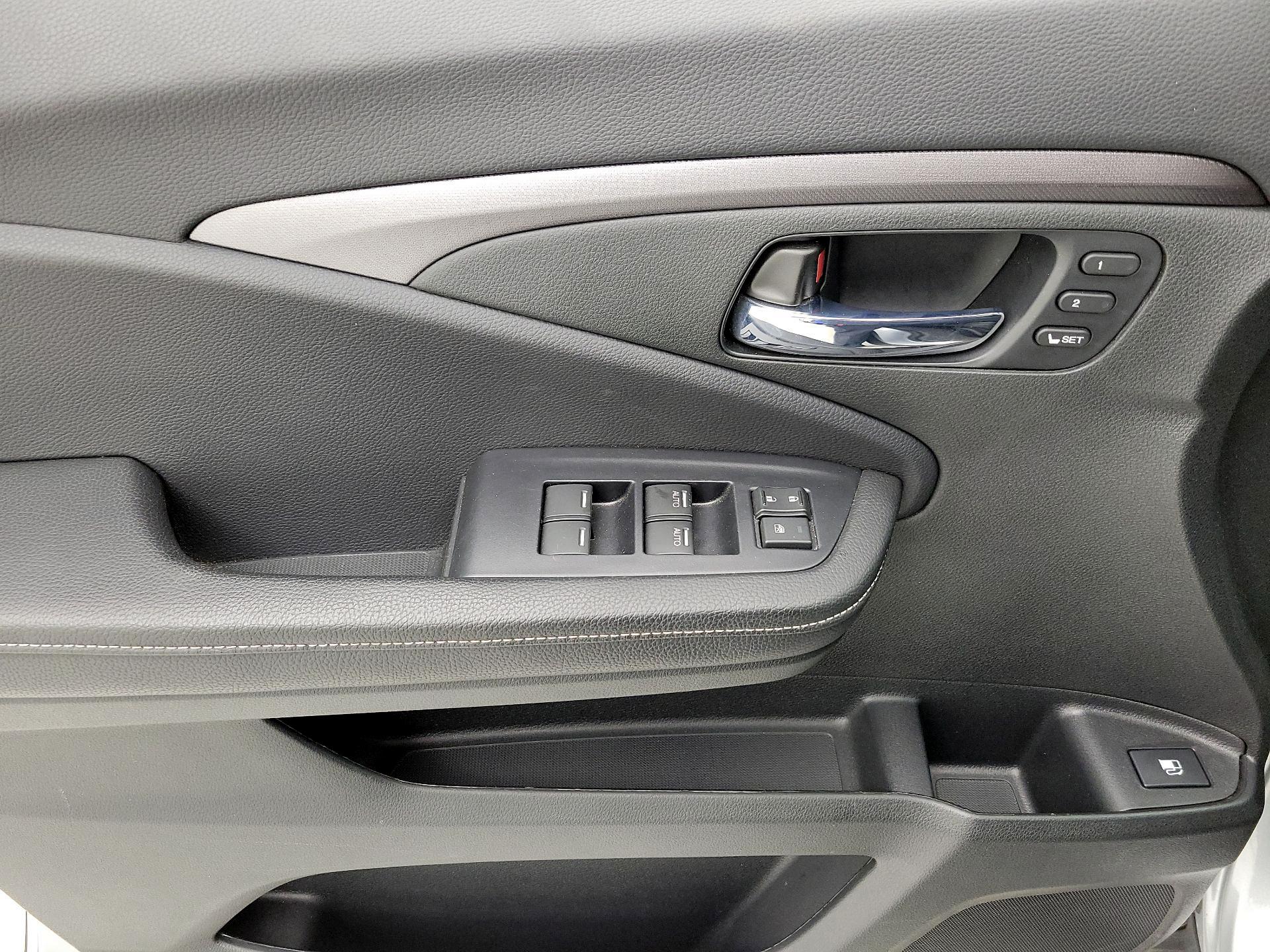 Thumbnail: 2025 Honda Ridgeline - 12