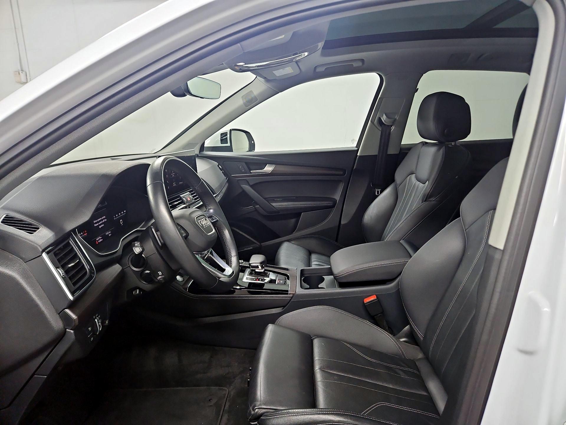 Thumbnail: 2024 Audi Q5 - 11