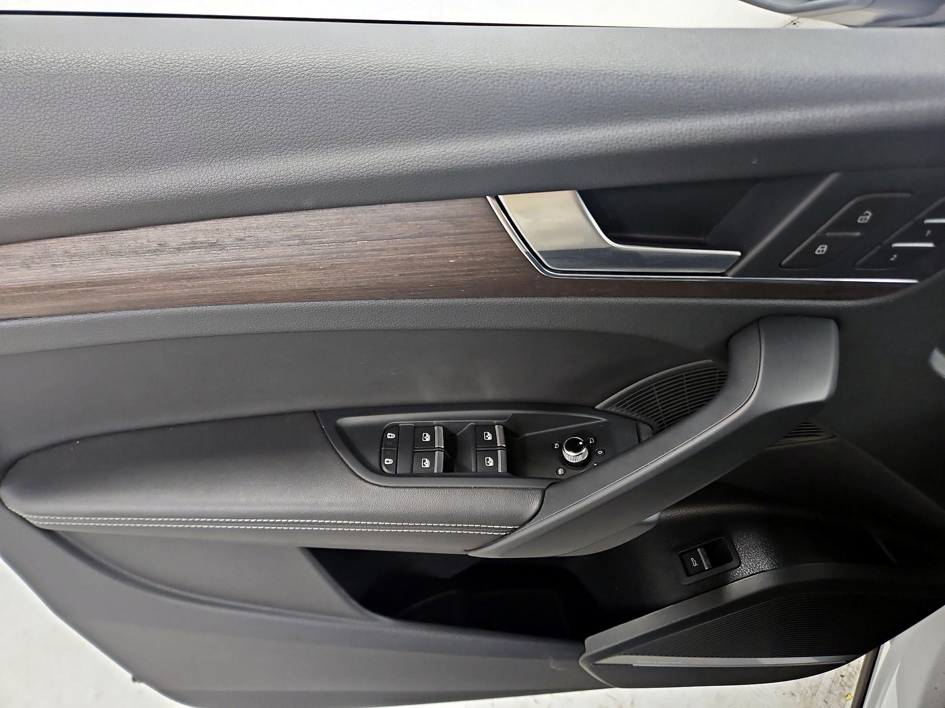 Thumbnail: 2024 Audi Q5 - 12