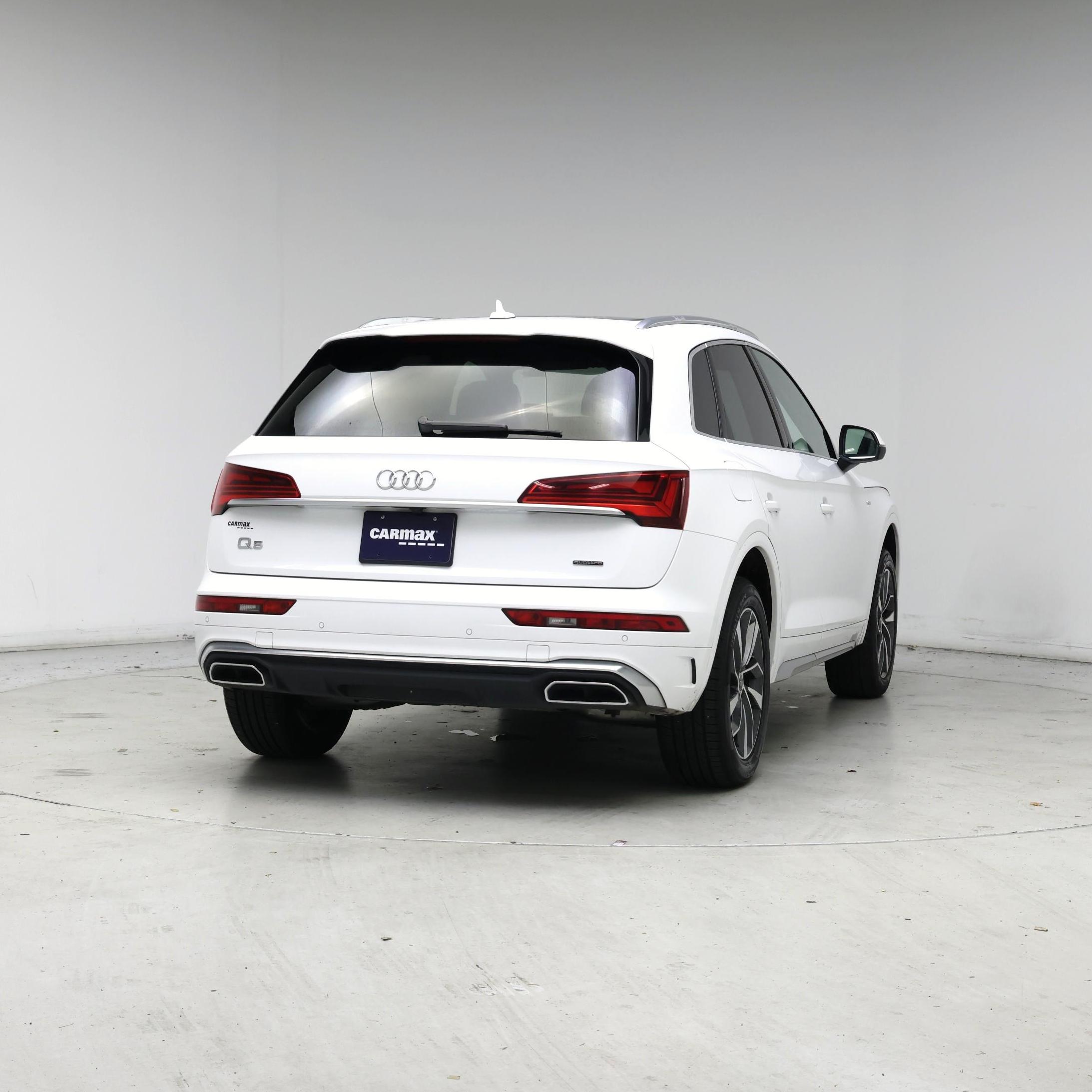 Thumbnail: 2024 Audi Q5 - 8