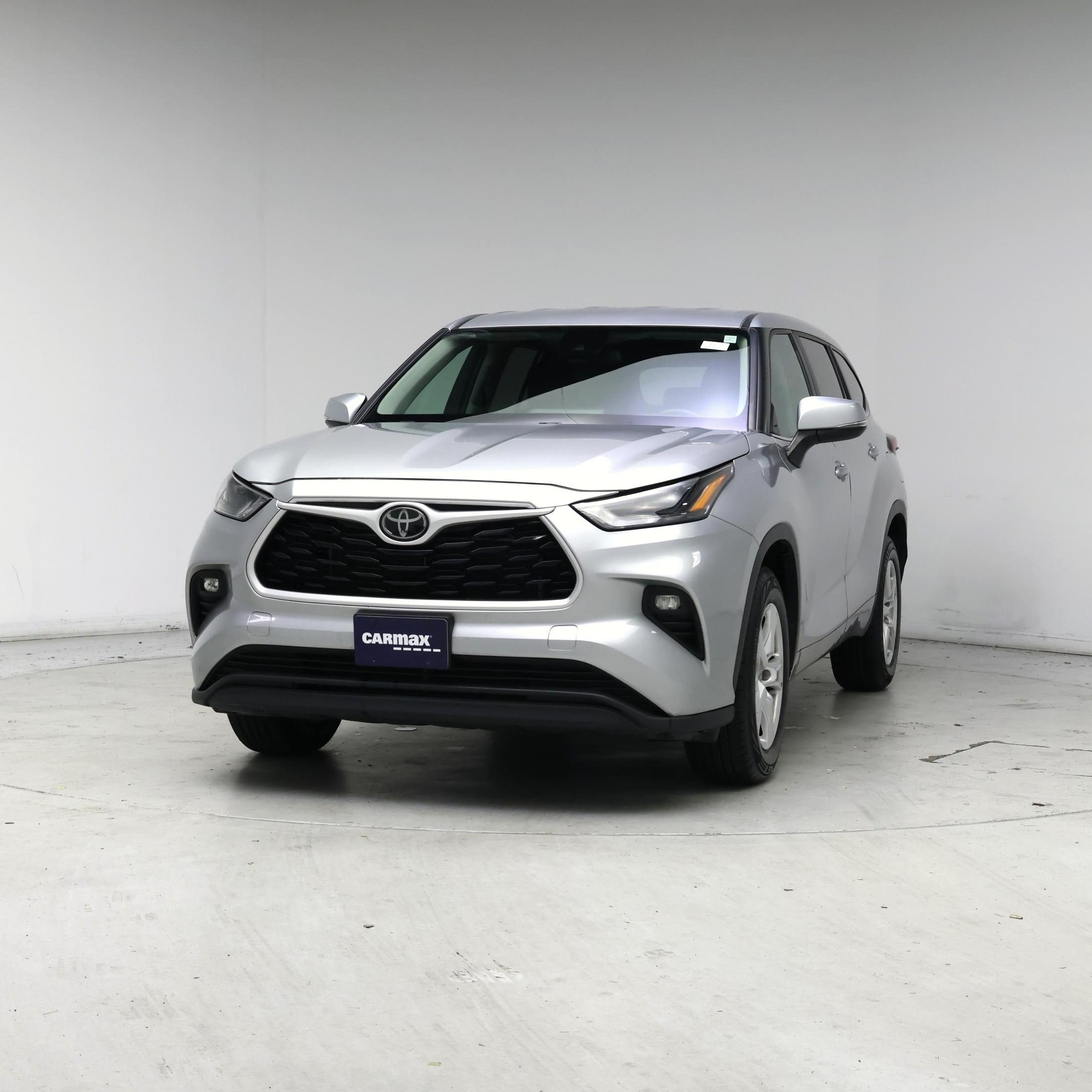 Thumbnail: 2023 Toyota Highlander - 4