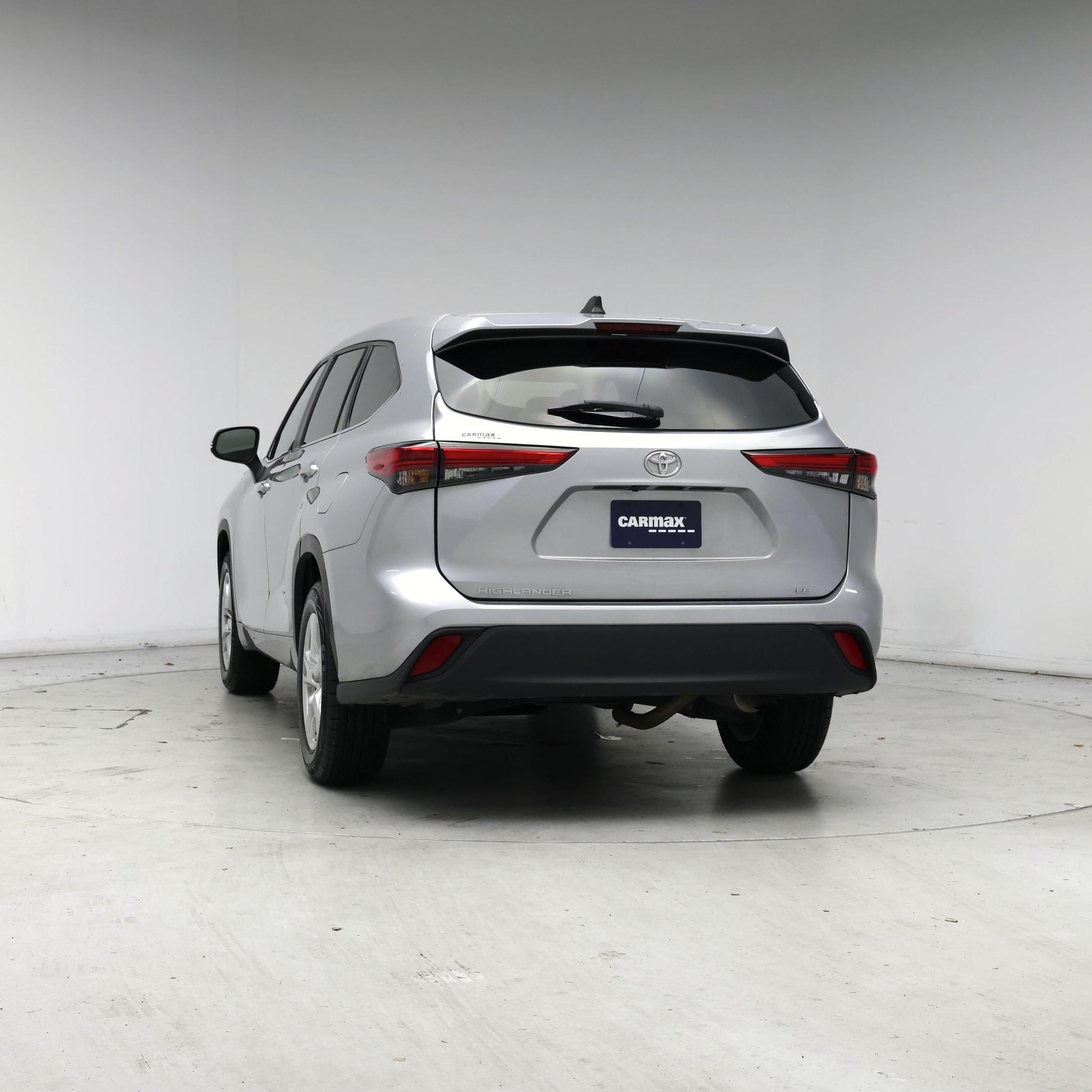 Thumbnail: 2023 Toyota Highlander - 6