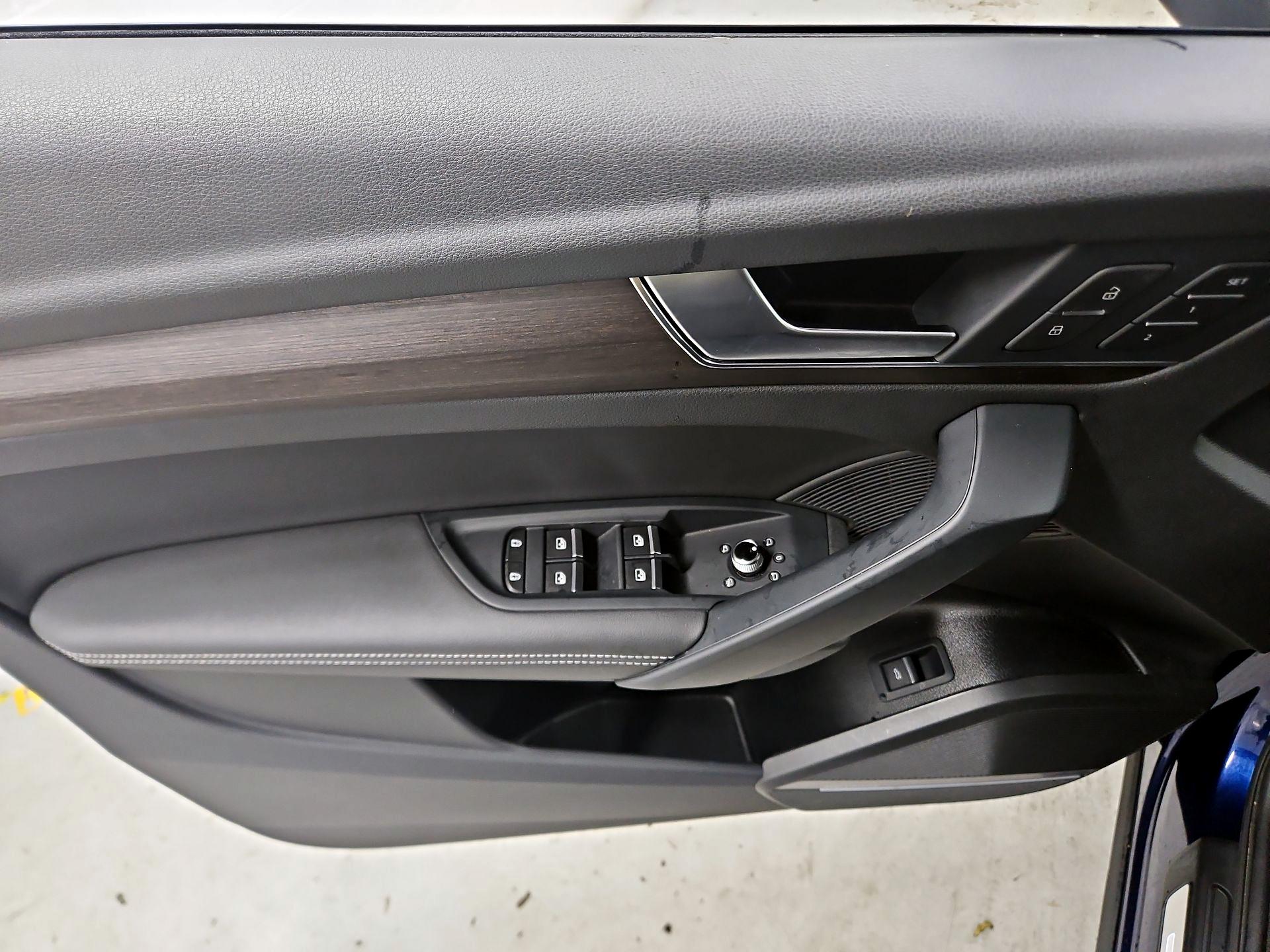 Thumbnail: 2024 Audi Q5 - 12