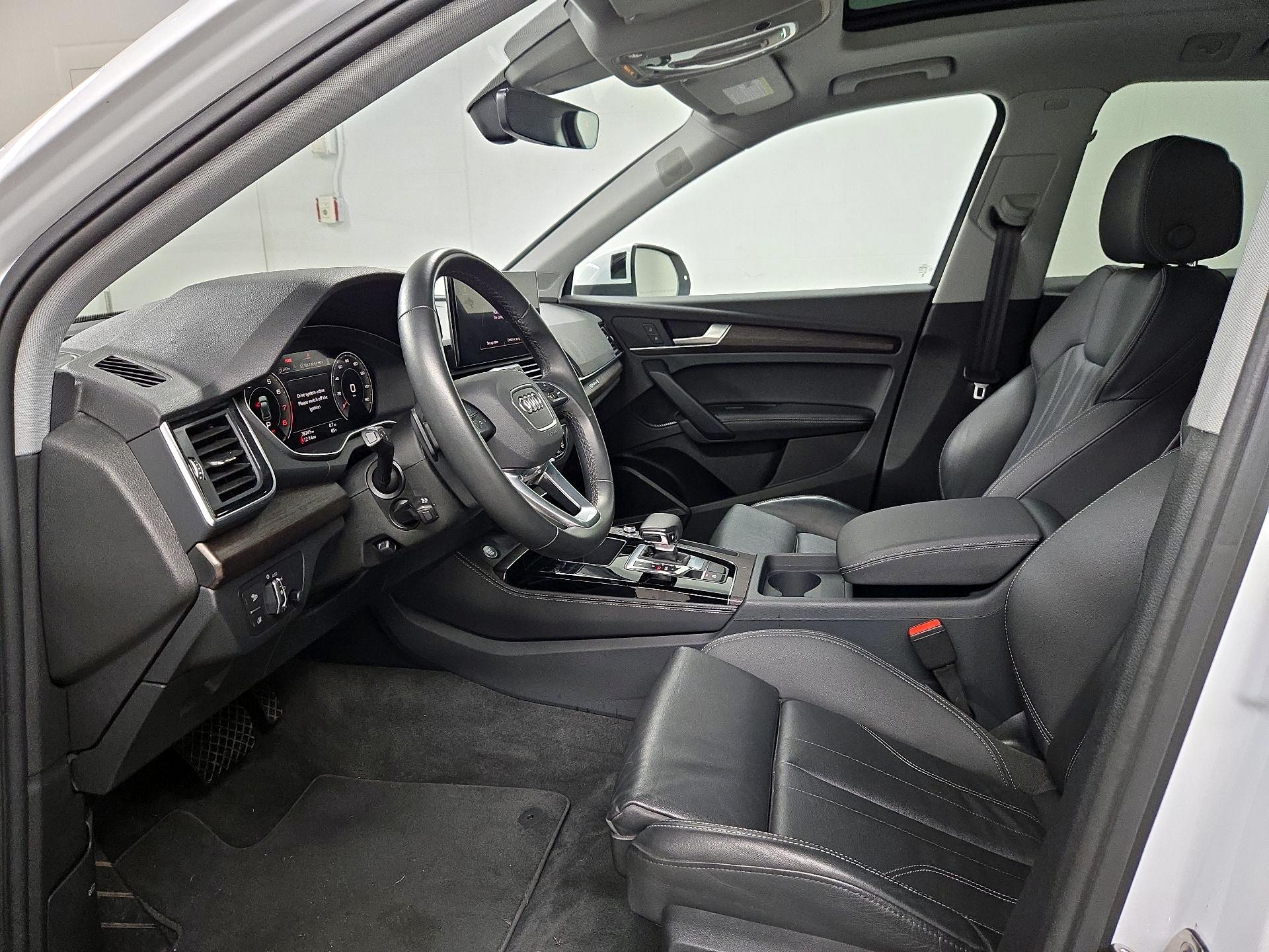 Thumbnail: 2024 Audi Q5 - 11