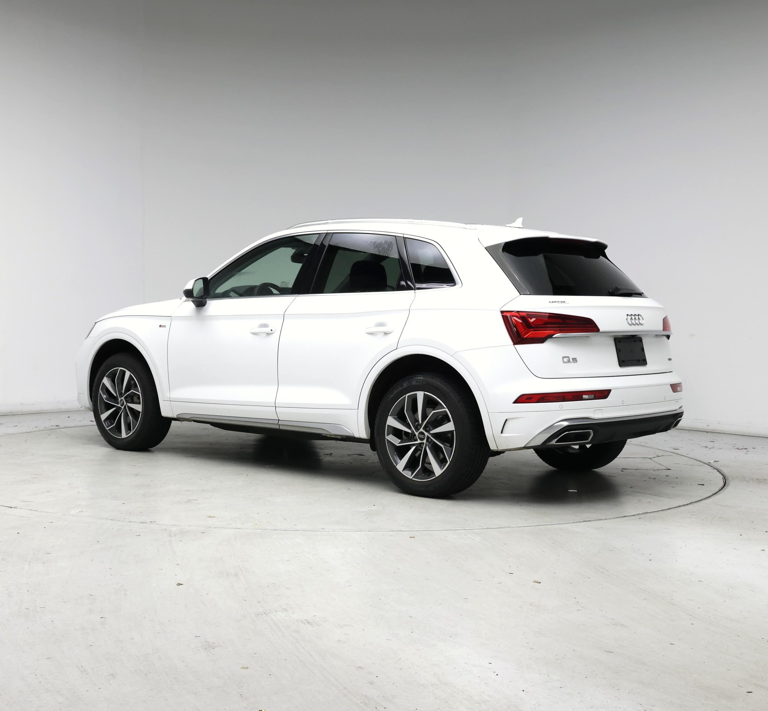 Thumbnail: 2024 Audi Q5 - 2
