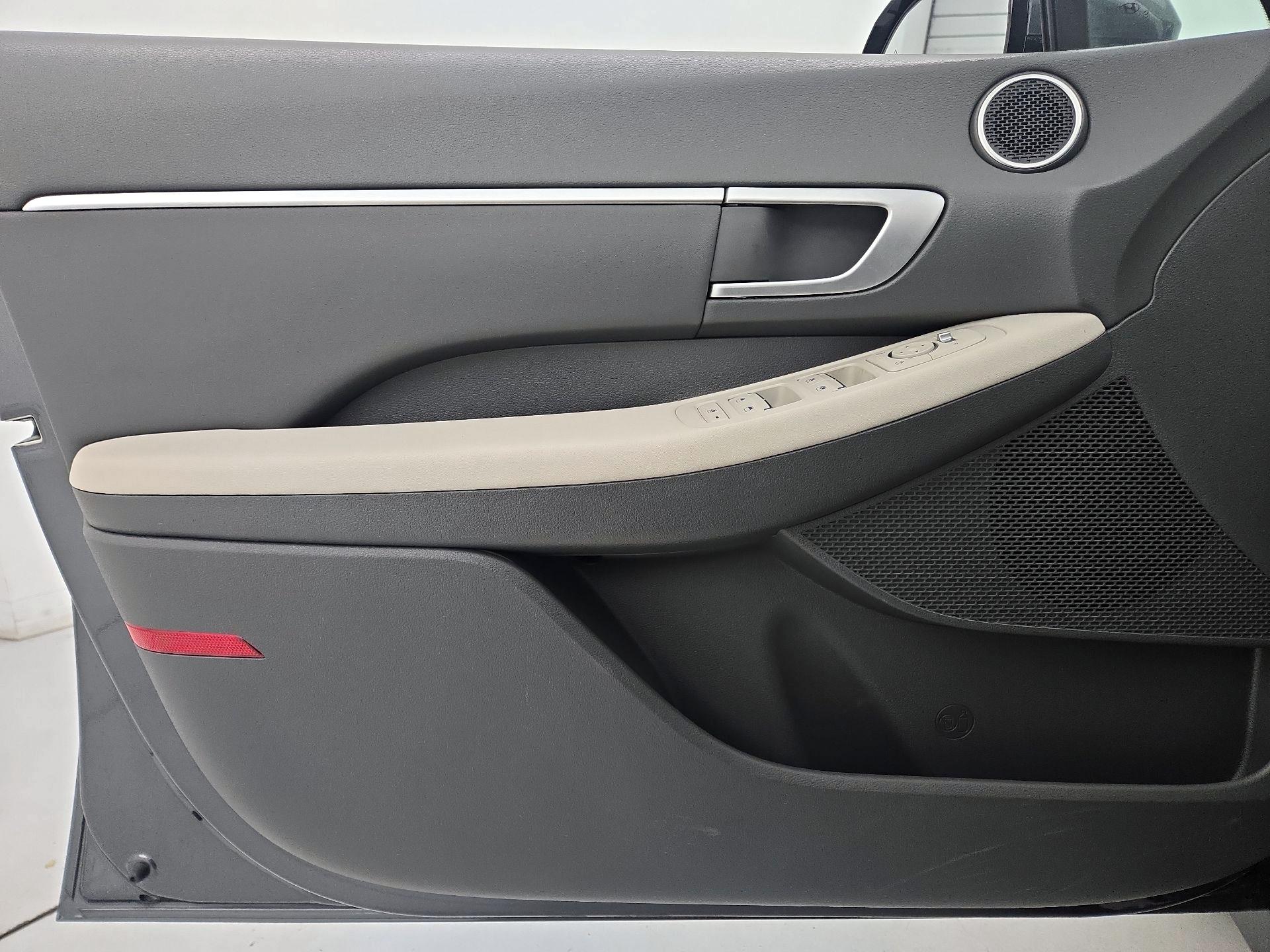 Thumbnail: 2025 Hyundai Sonata - 12