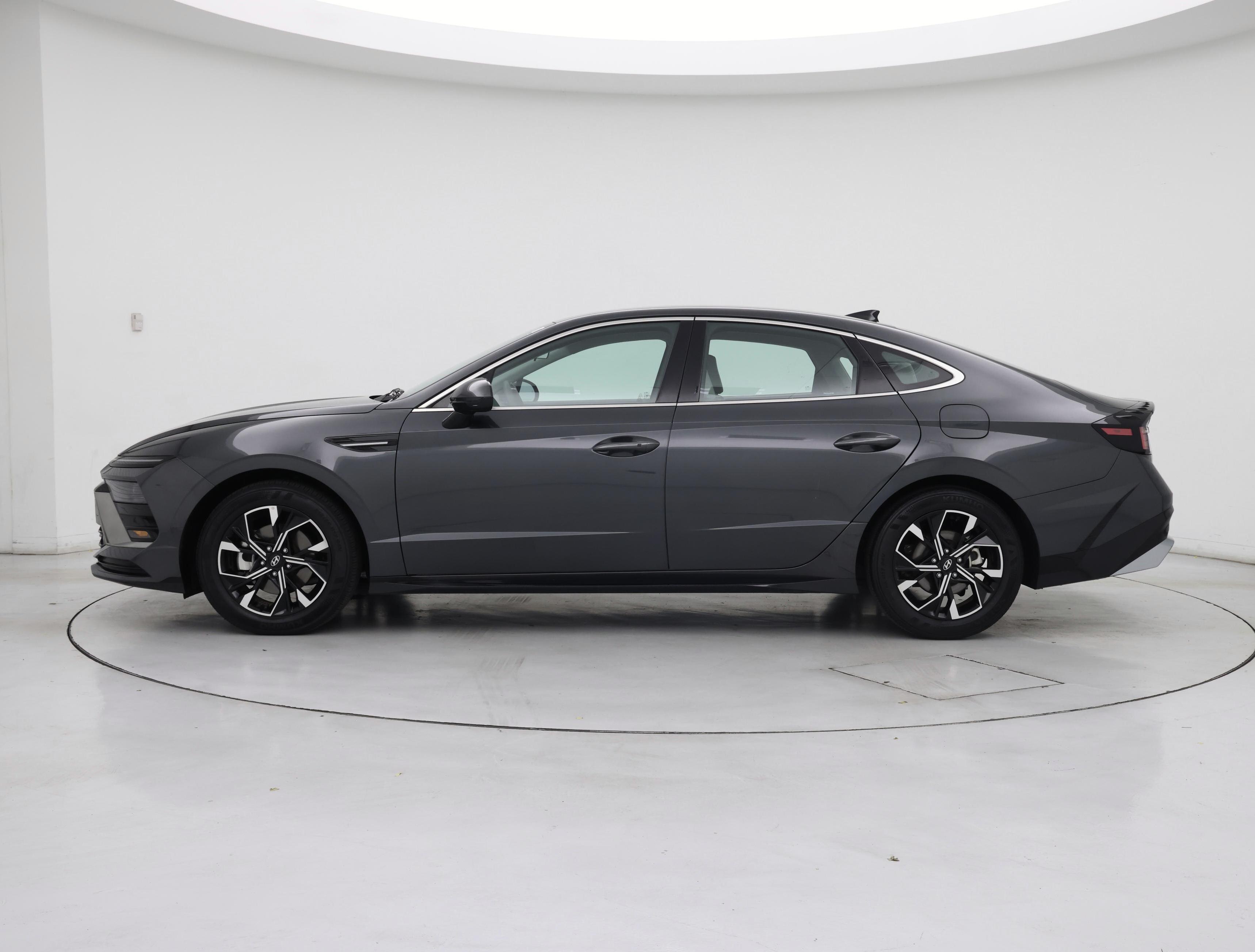 Thumbnail: 2025 Hyundai Sonata - 3