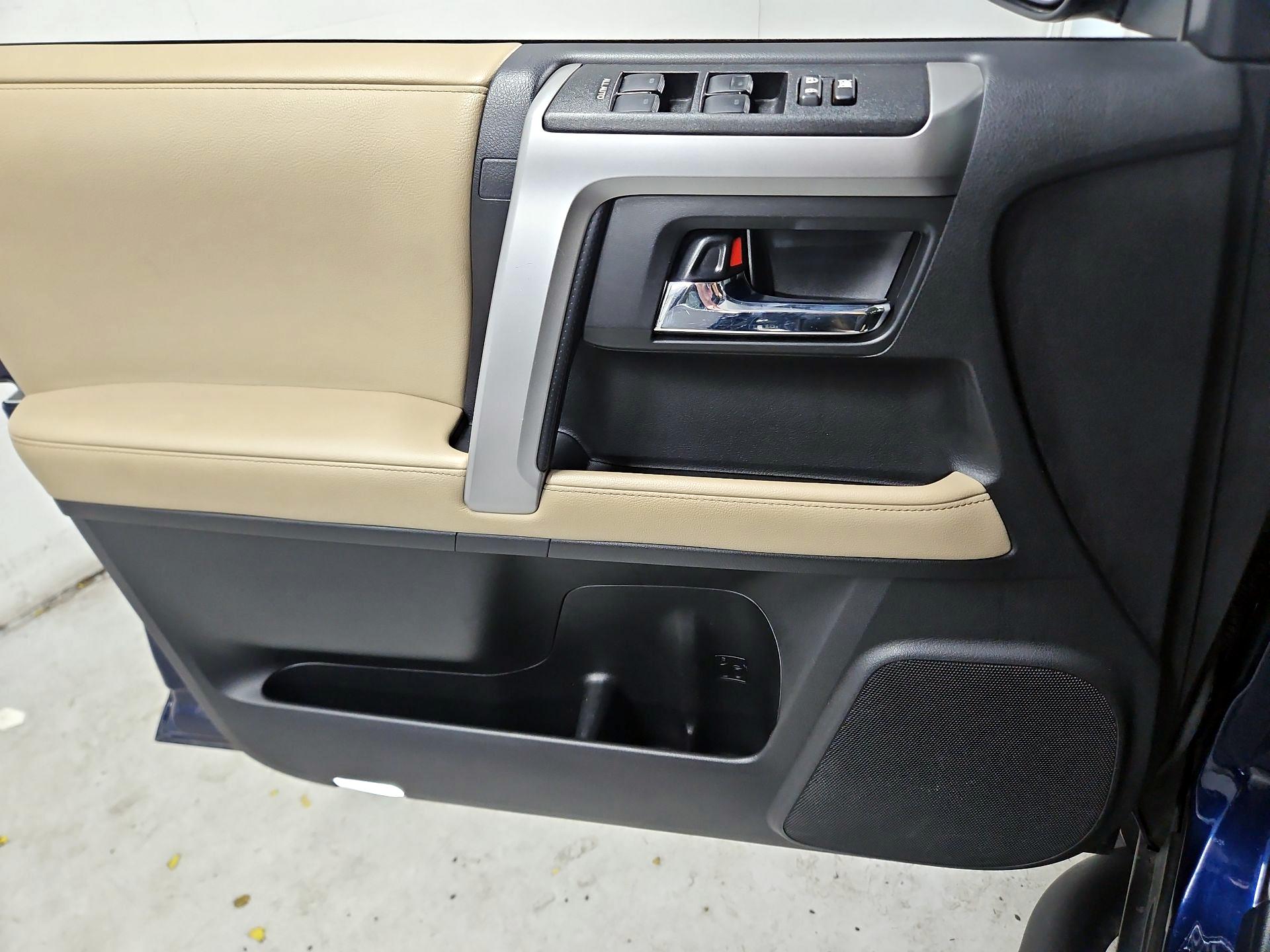 Thumbnail: 2023 Toyota 4Runner - 12