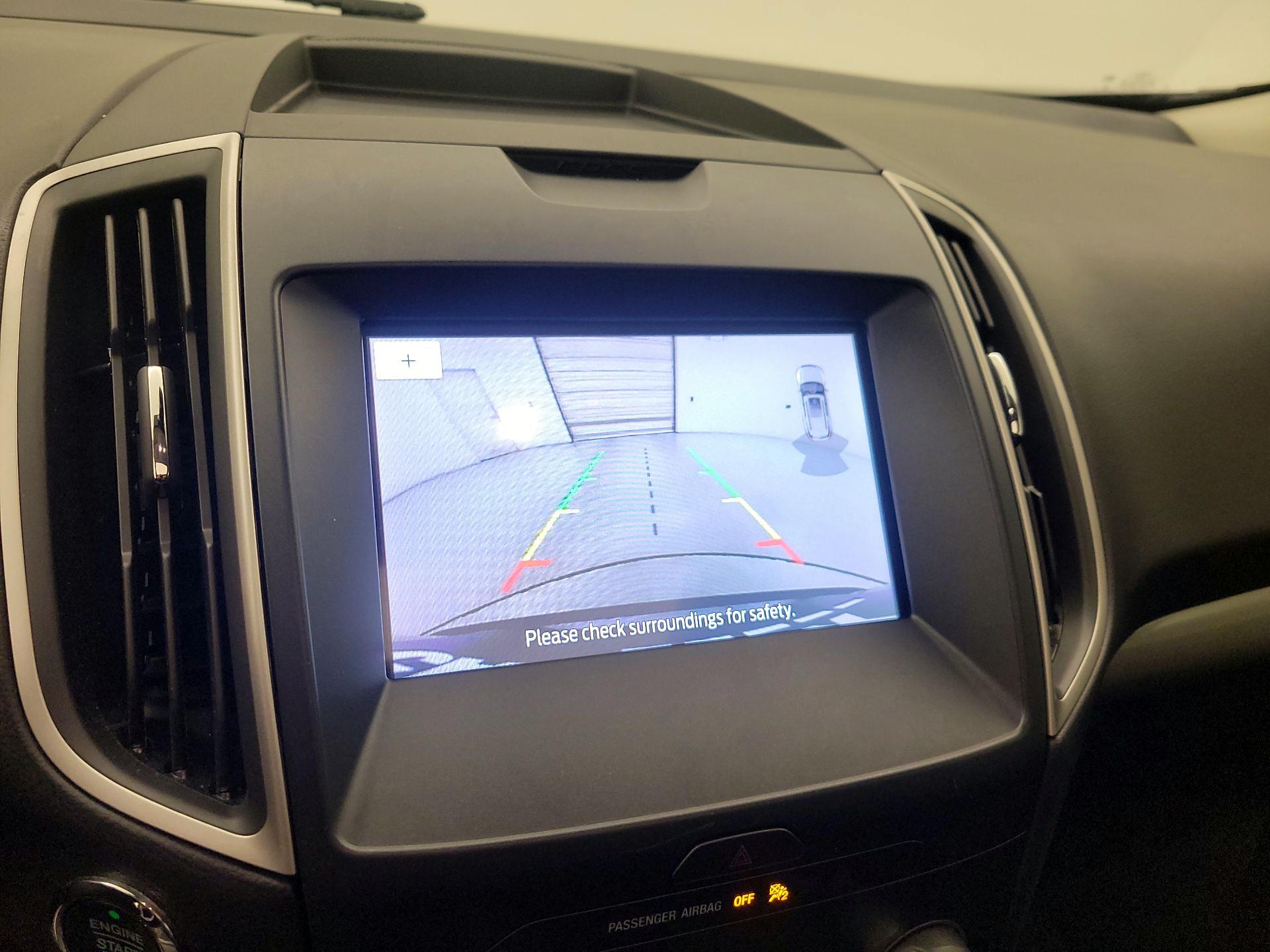 Thumbnail: 2020 Ford Edge - 15