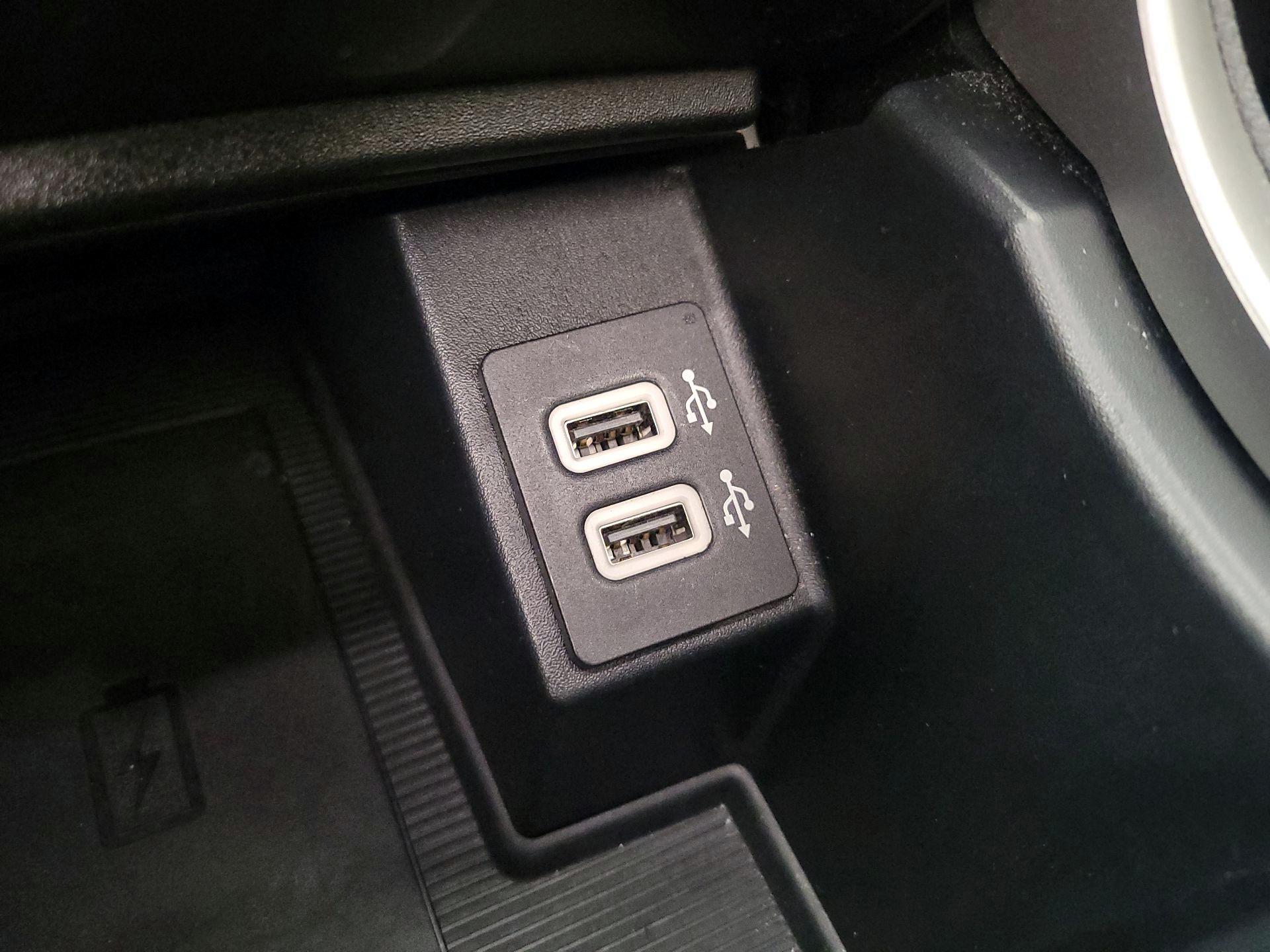 Thumbnail: 2020 Ford Edge - 19