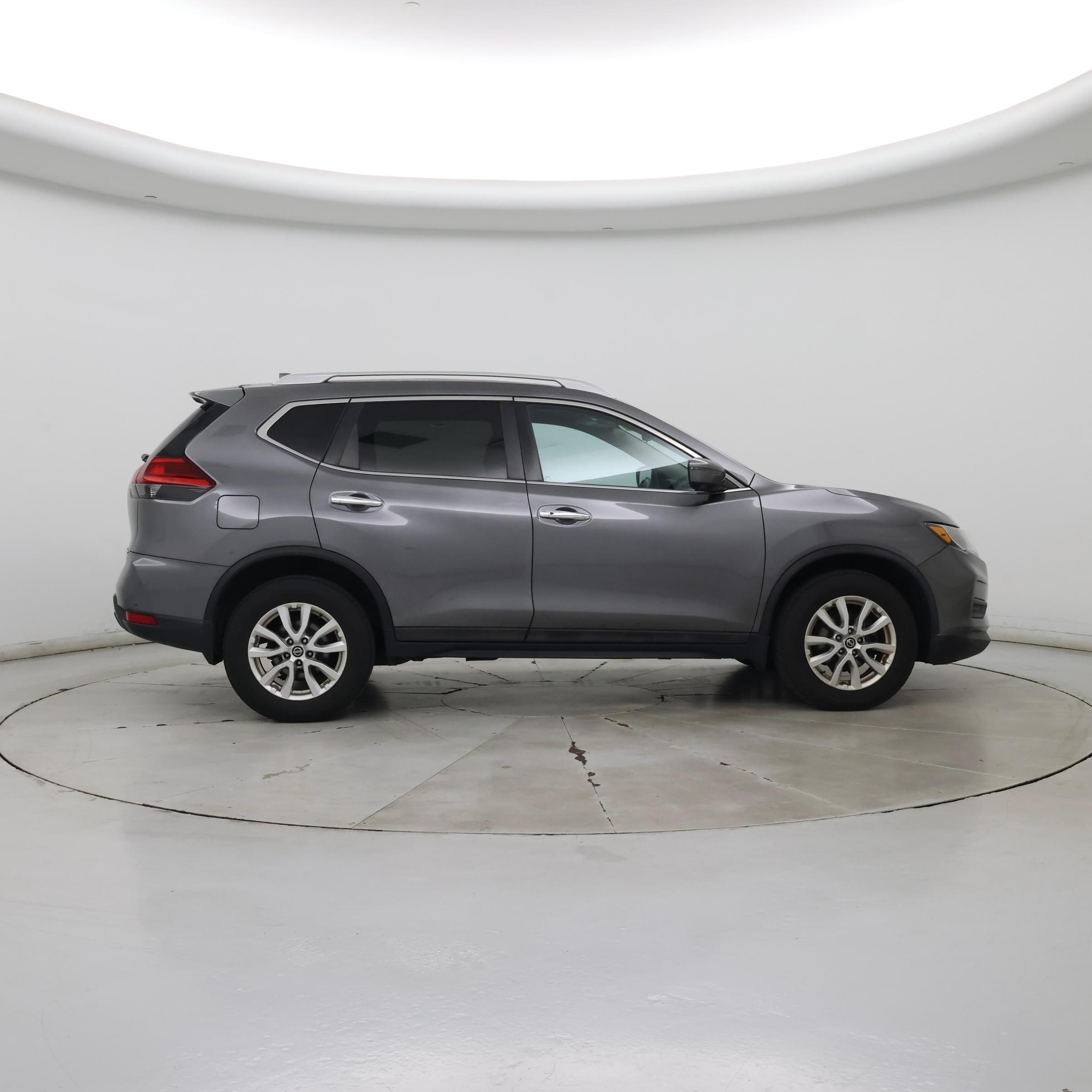 Thumbnail: 2017 Nissan Rogue - 7