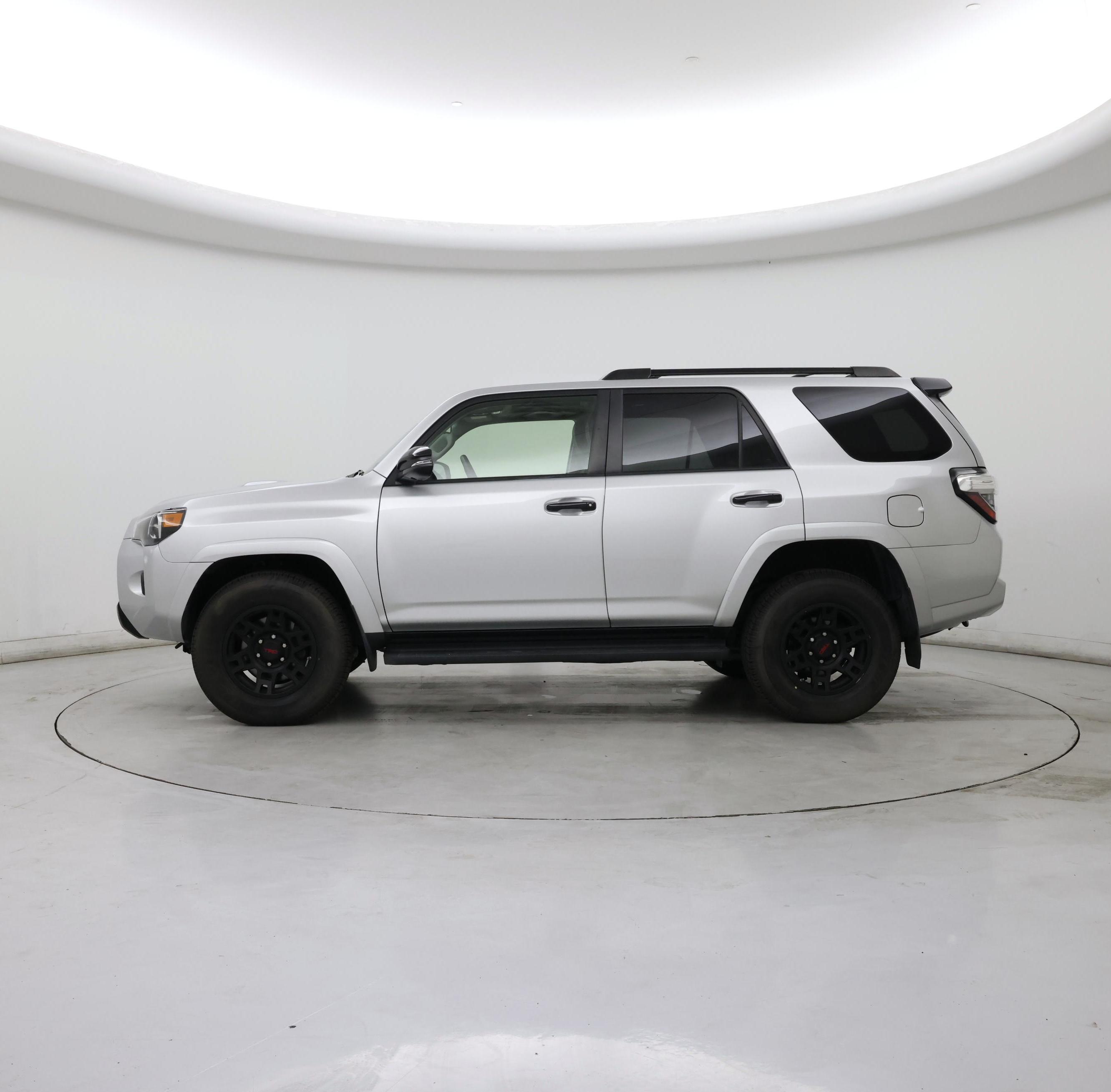 Thumbnail: 2021 Toyota 4Runner - 3