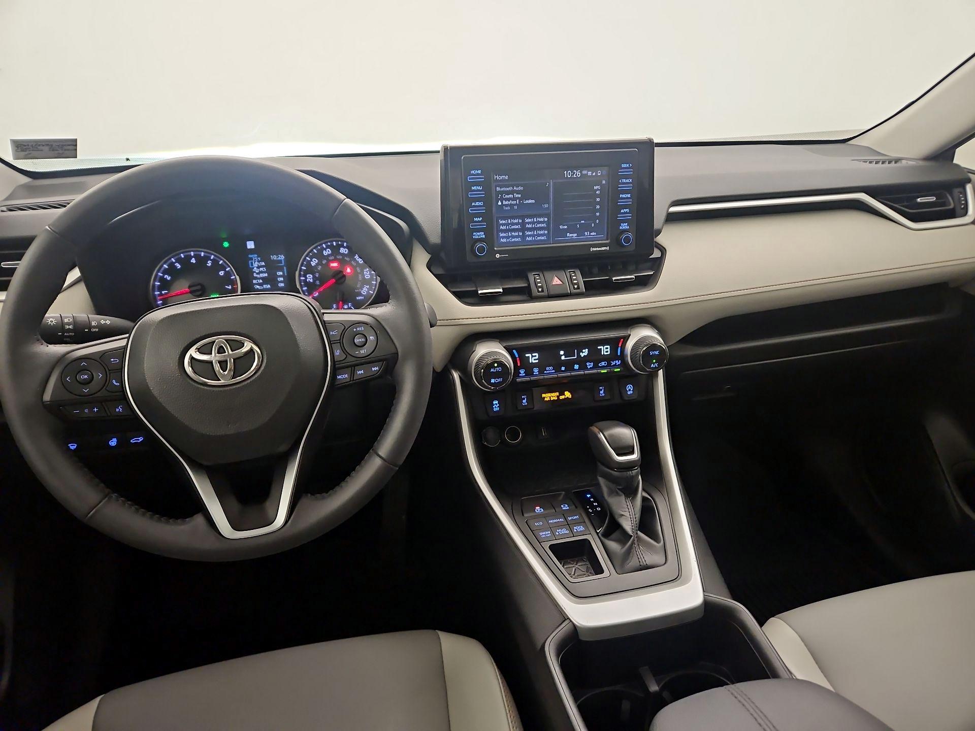 Thumbnail: 2022 Toyota RAV4 - 9