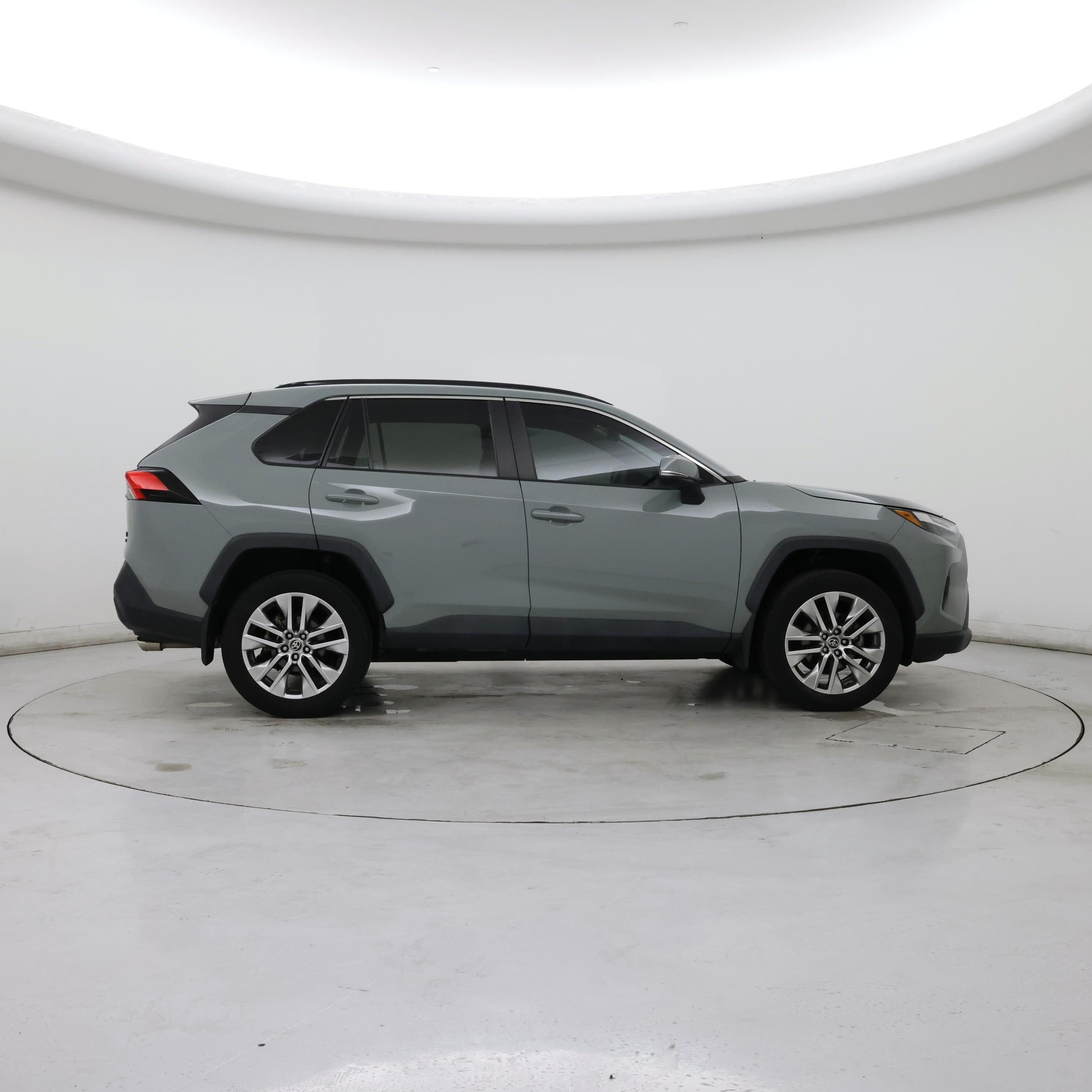 Thumbnail: 2022 Toyota RAV4 - 7