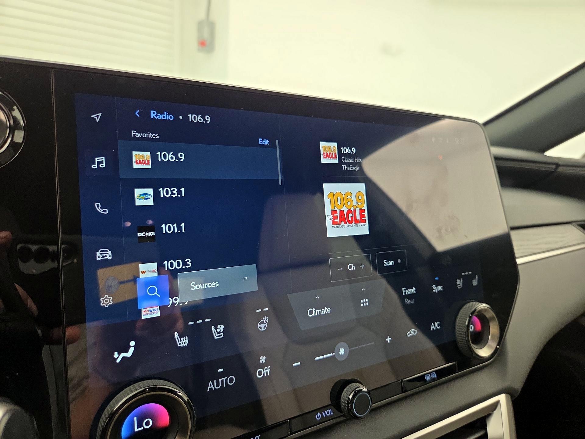 Thumbnail: 2025 Lexus RX - 15