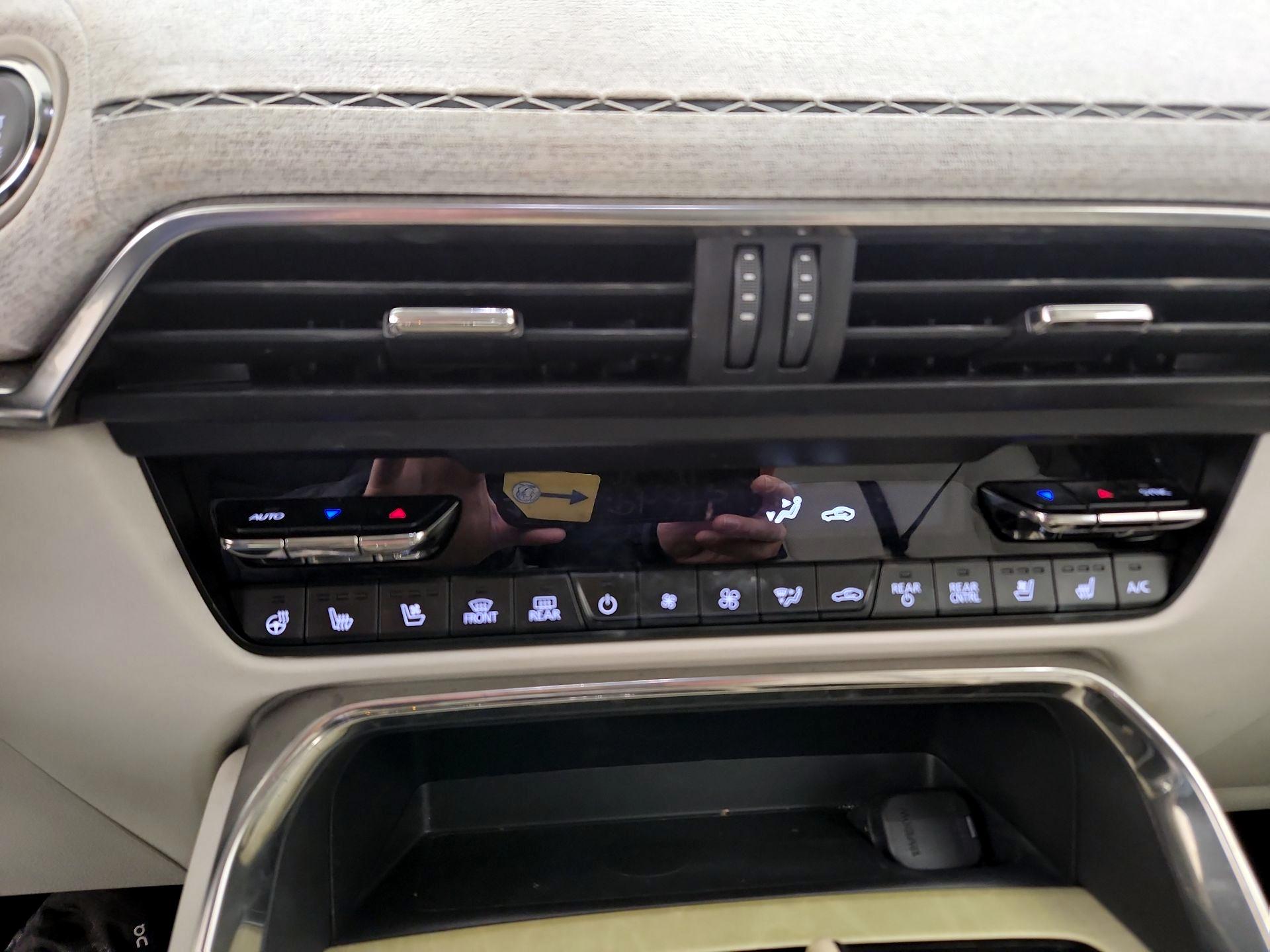 Thumbnail: 2024 Mazda CX-90 - 16