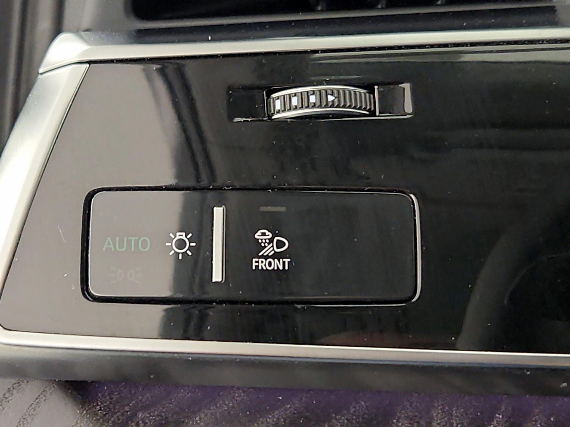 Thumbnail: 2021 Audi Q7 - 13